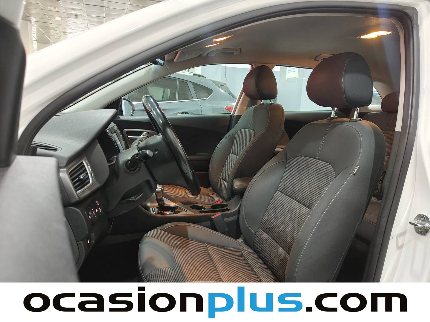 Foto asientos delanteros KIA Niro KIA Niro 1.6 GDi HEV Híbrido Drive (141 CV)