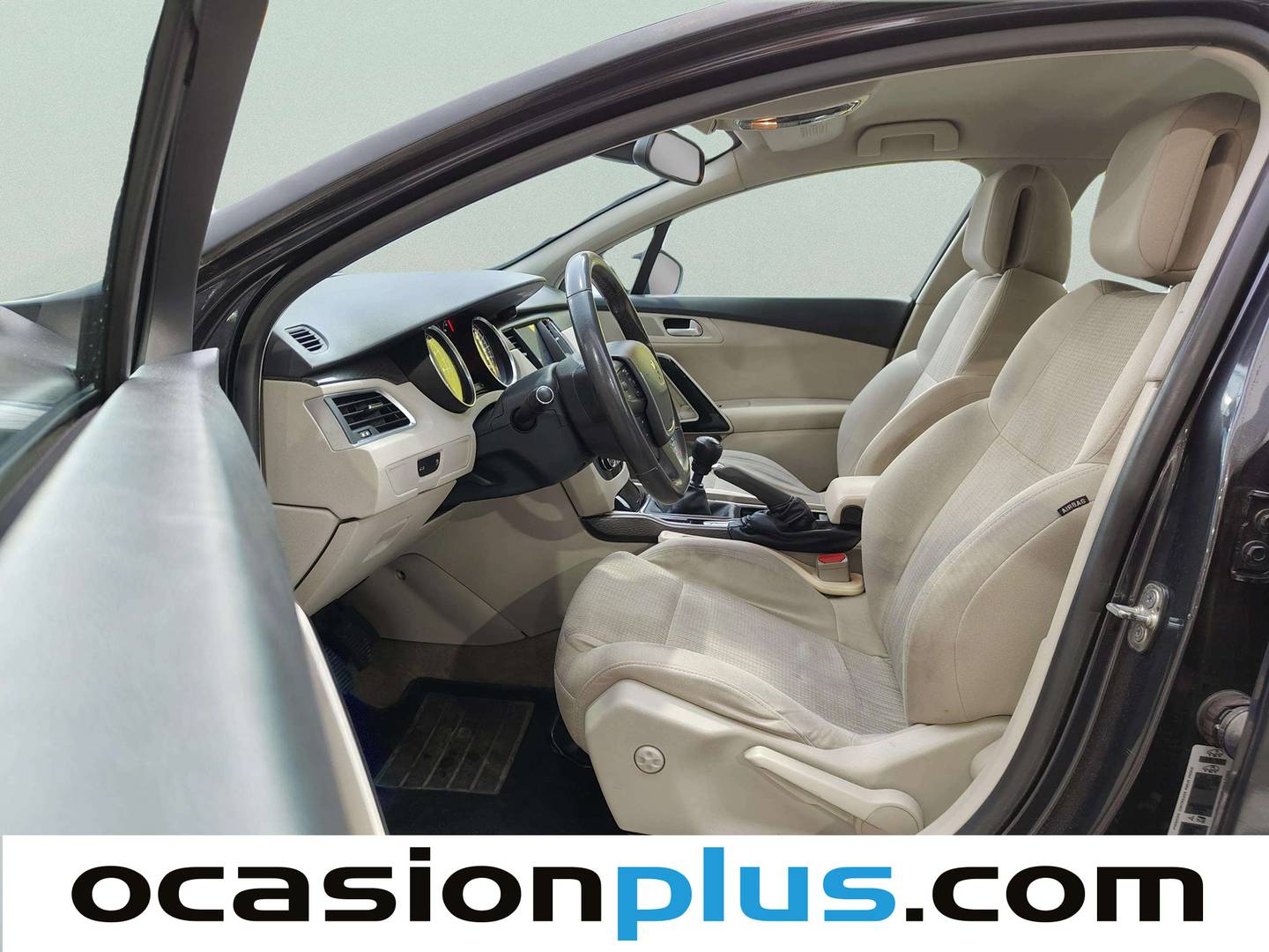 Foto asientos delanteros Peugeot 508 Peugeot 508 1.6 THP Active 115 kW (156 CV)