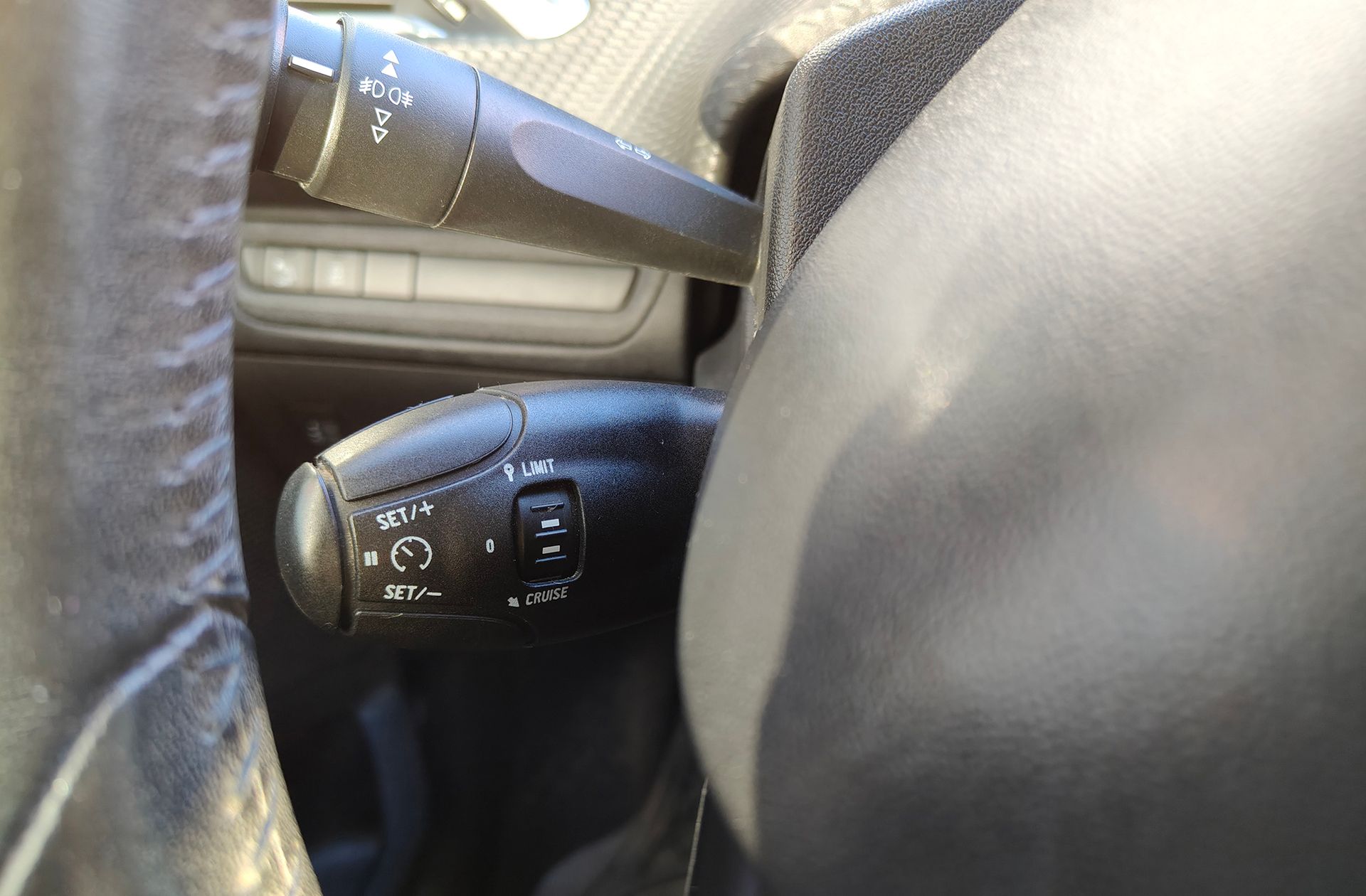 Peugeot 208 1.6 BlueHDi Style - foto 23