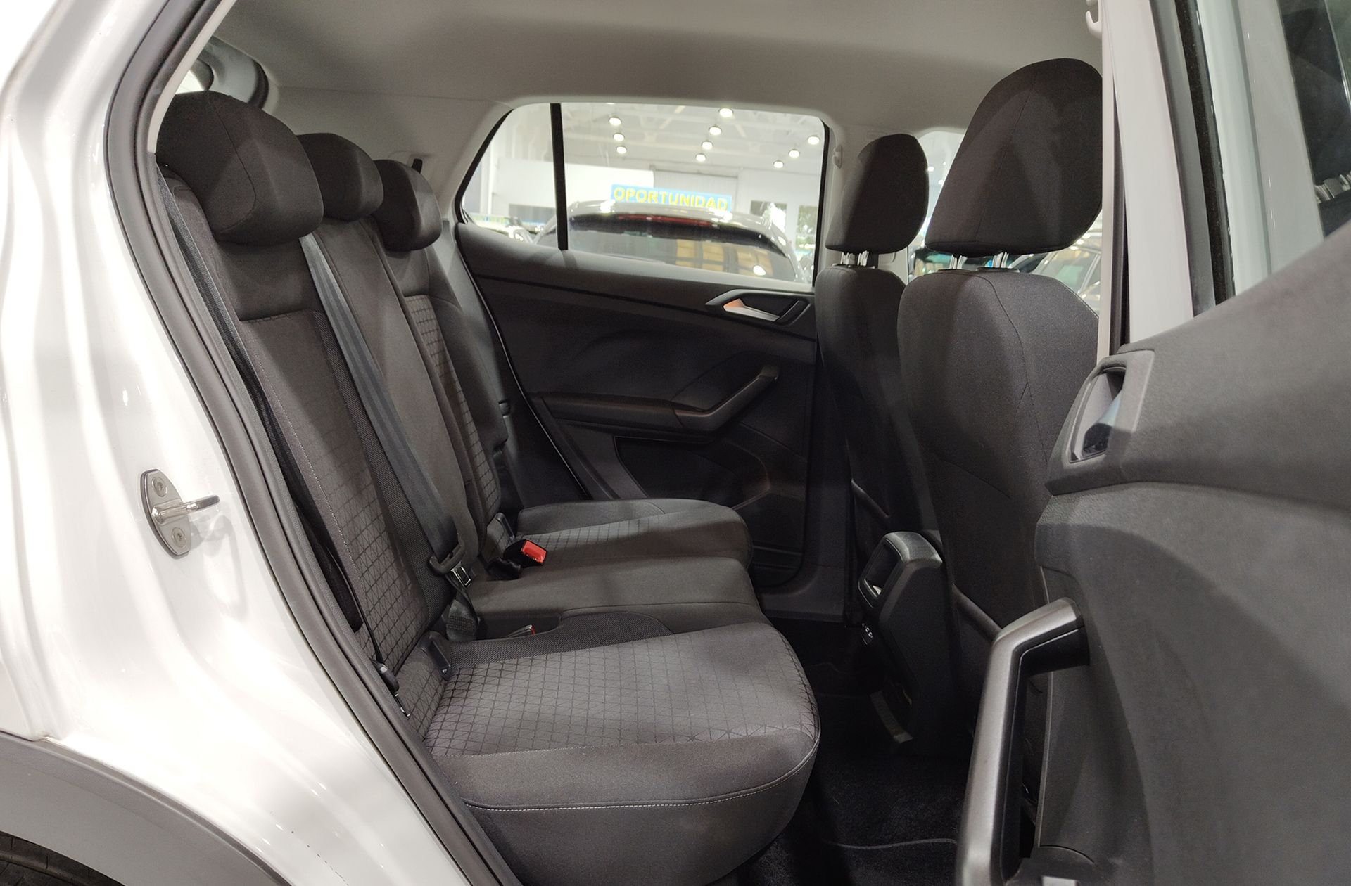Volkswagen T-Cross Advance 1.0 TSI DSG - foto 16