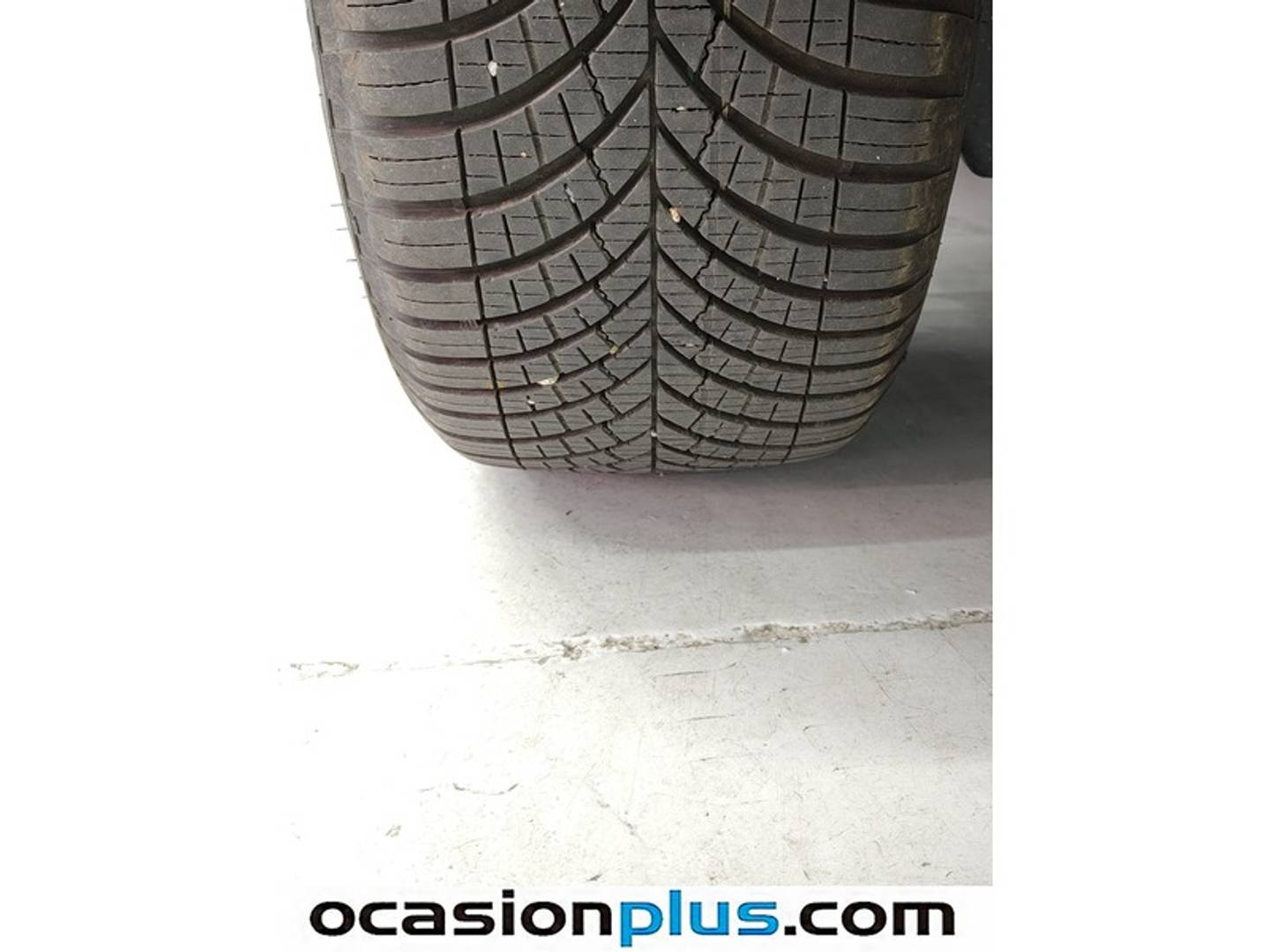 Foto Citroën C5 Aircross Citroen C5 Aircross PureTech 130 S&S Shine Pack EAT8 (131 CV)