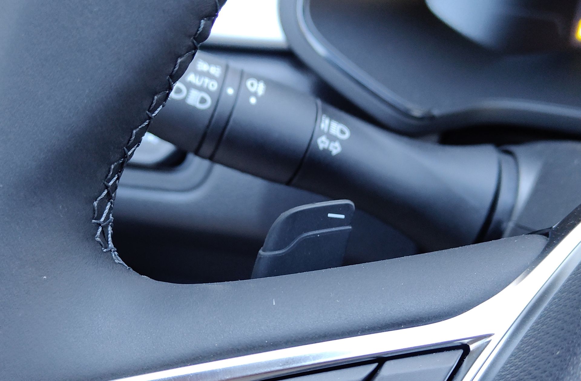 Renault Captur Evolution TCe 160 Mild Hybrid EDC - foto 30