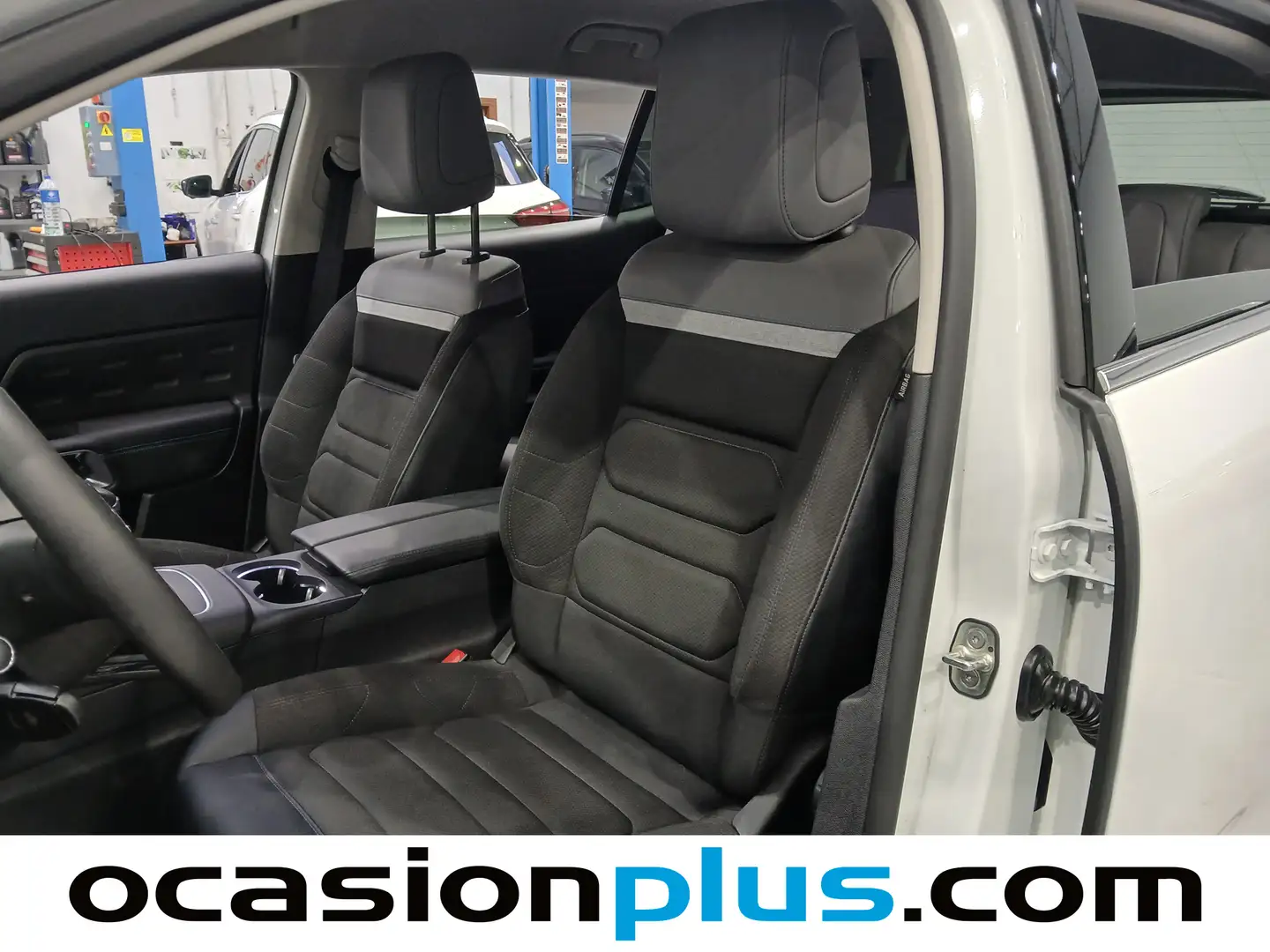 Foto Citroën C5 Aircross Citroen C5 Aircross Aircross PureTech 130 S&S C Series (131 CV)