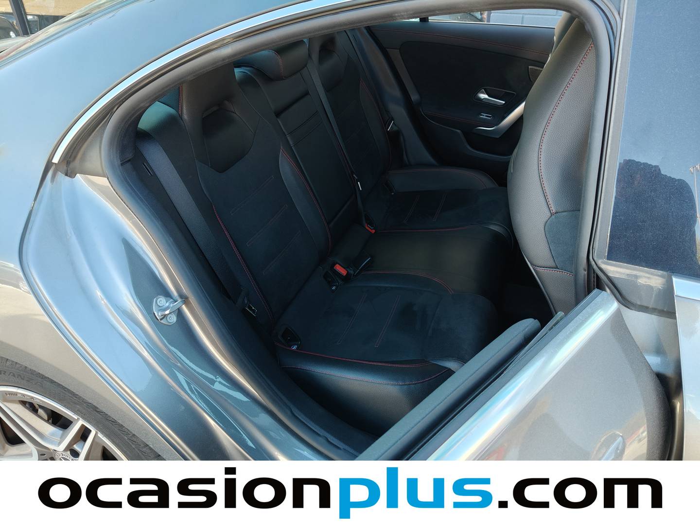 Foto asientos delanteros Mercedes CLA Mercedes-Benz CLA 200 Pack AMG (163 CV)