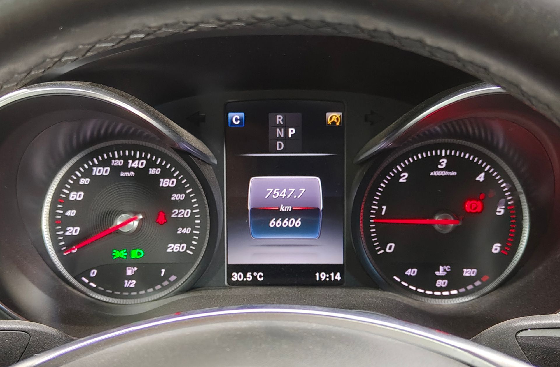 Mercedes-Benz Clase C Coupe 220 d Pack AMG - foto 26