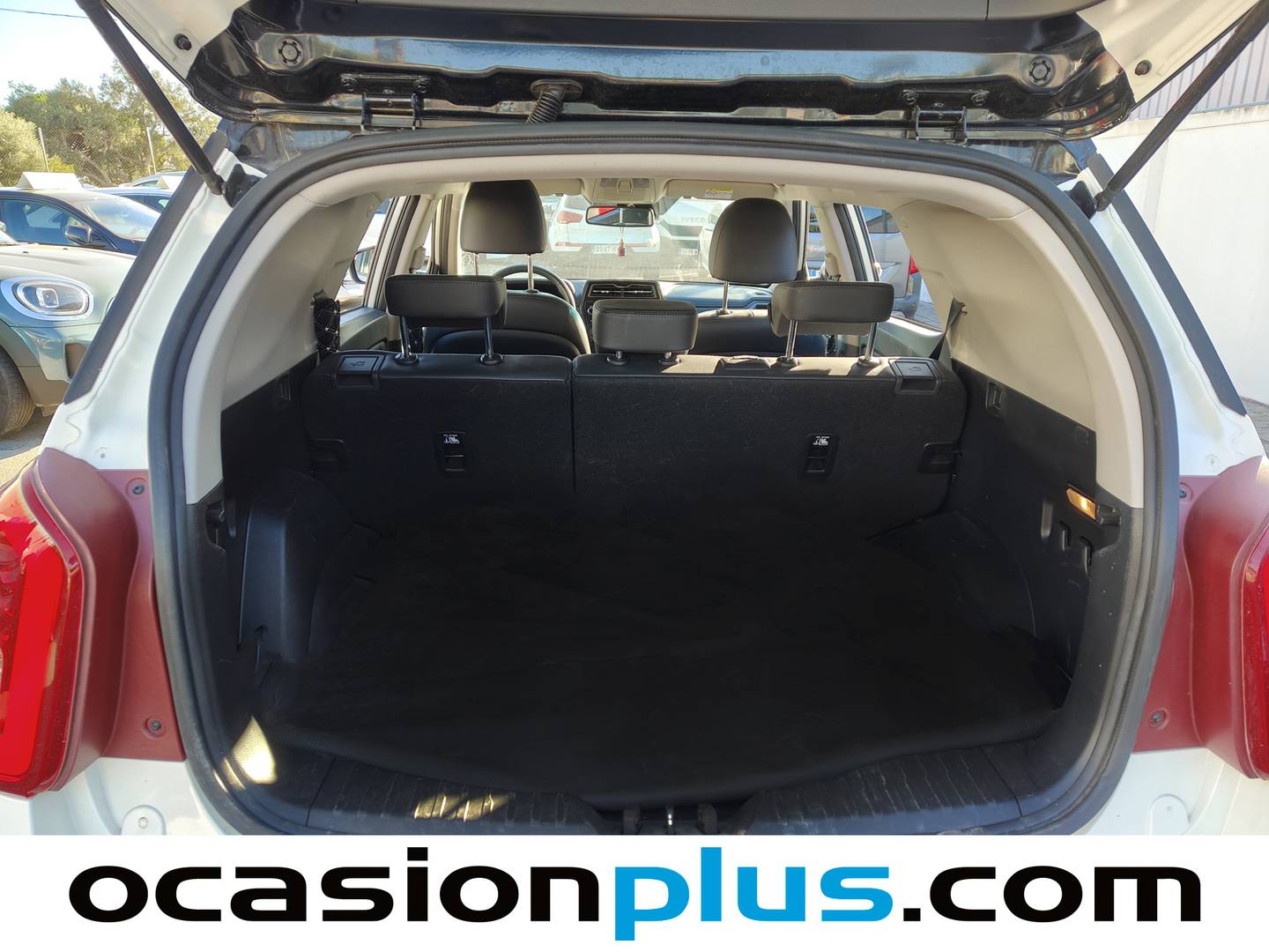 Foto SsangYong Tivoli Ssangyong Tivoli G15T Limited Auto (163 Cv)