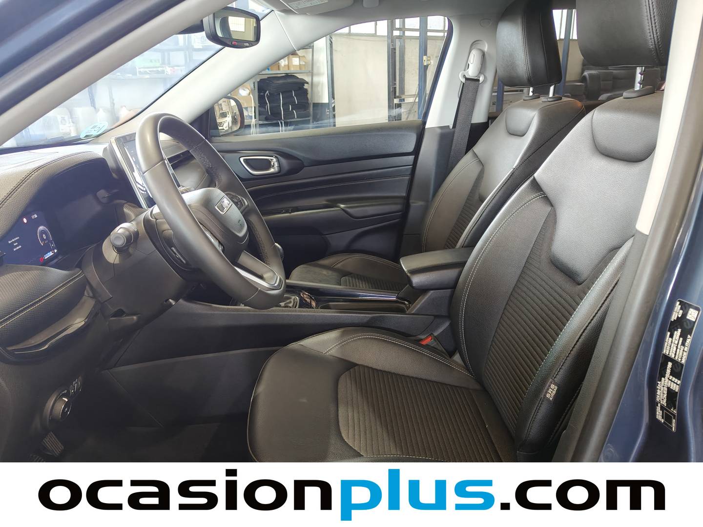 Foto Jeep Compass Jeep Compass 1.3 Gse Night Eagle FWD MT (130 CV)