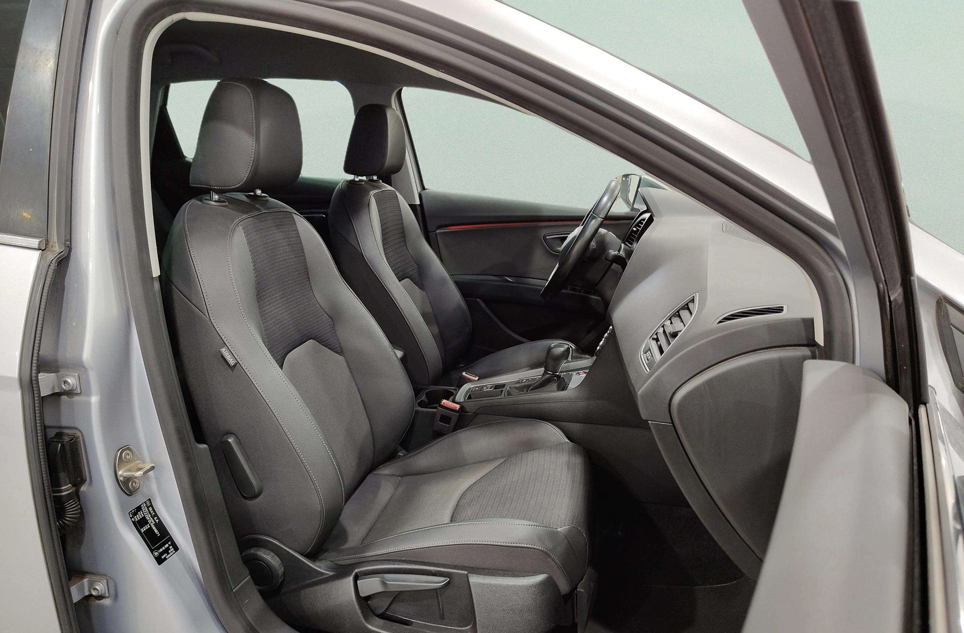 SEAT León 1.5 TGI GNC FR Fast Edition DSG - foto 18