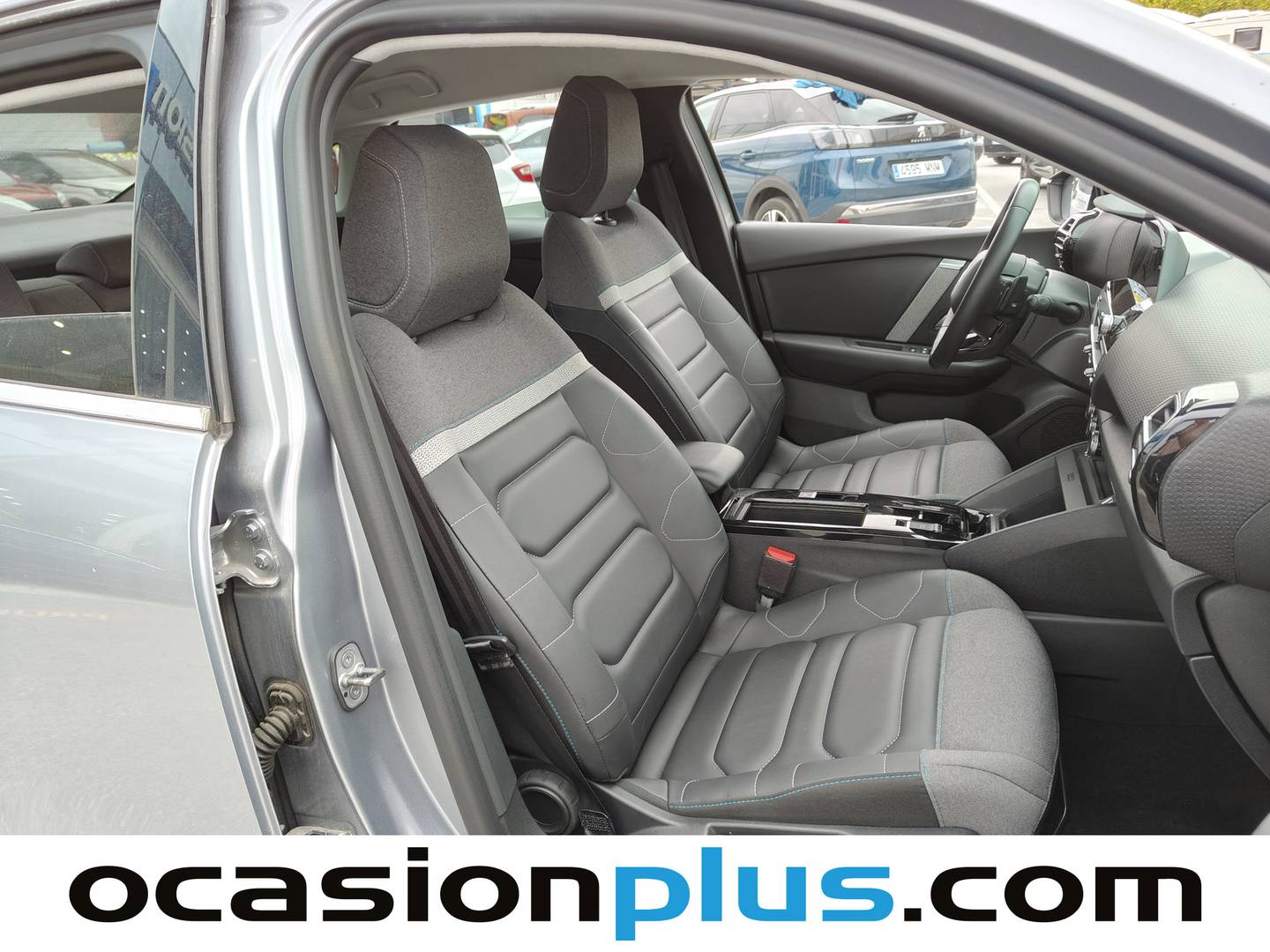 Foto Citroën C4 X Citroen C4 X BlueHDi 130 S&S Max EAT8 (131 CV)