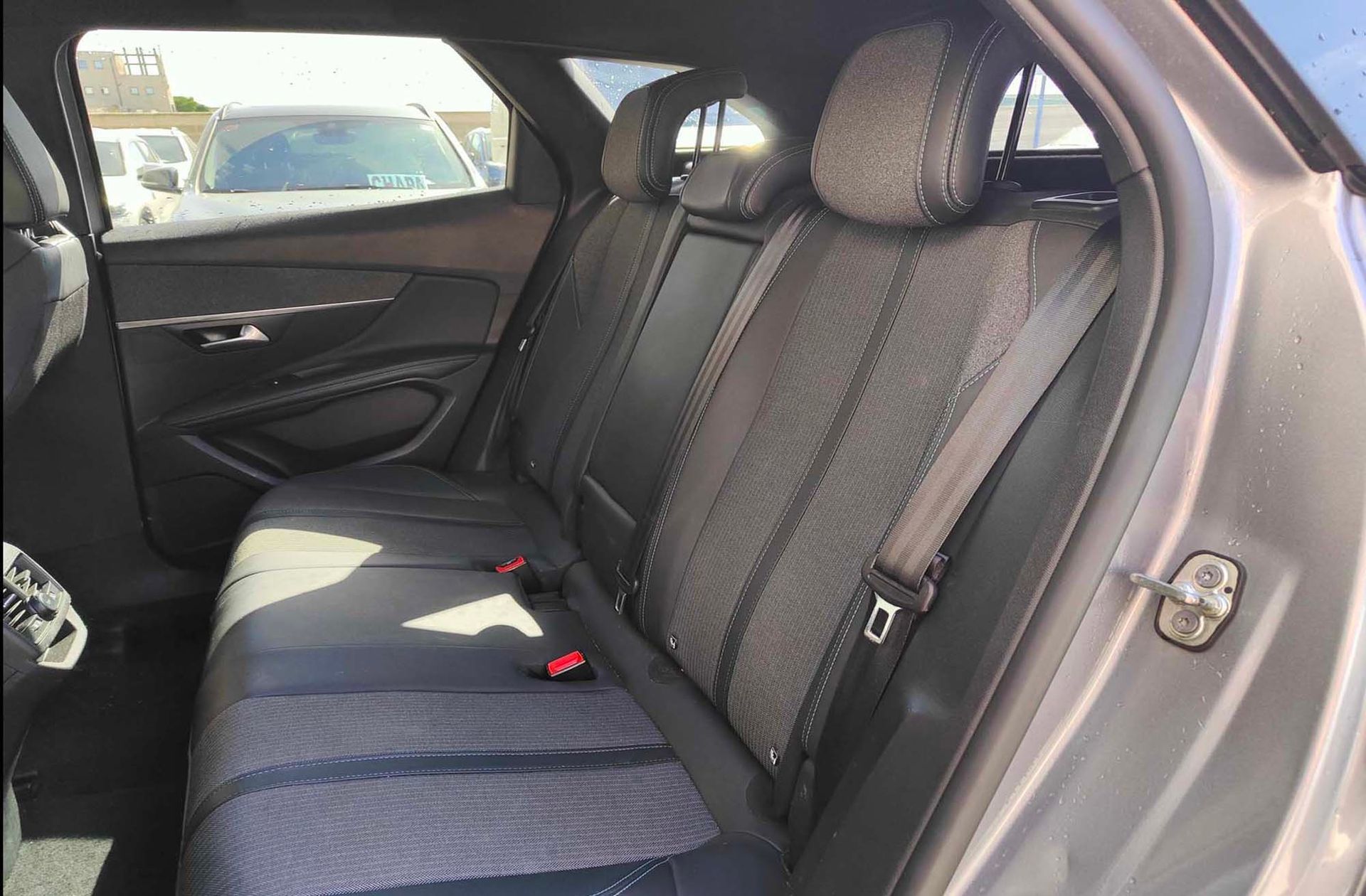 Peugeot 3008 PureTech 130 Allure Pack - foto 13