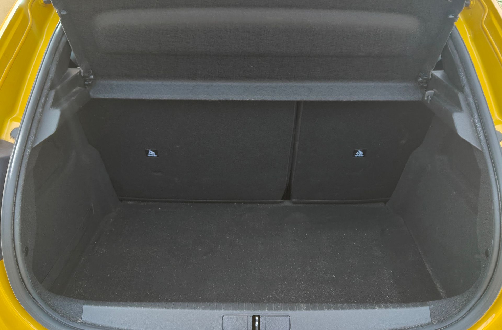 Peugeot 208 BlueHDi 100 GT - foto 17