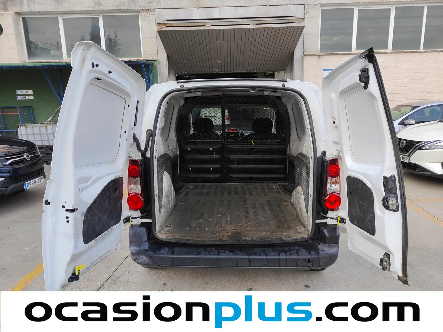 Foto Citroën Berlingo Citroen Berlingo BlueHDi 75 Talla M Control (76 CV)