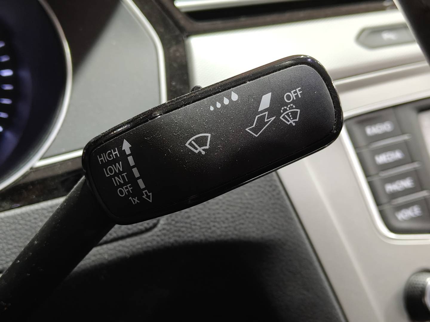 Foto Volkswagen Passat Volkswagen Passat Advance 1.6 TDI BMT (120 CV)