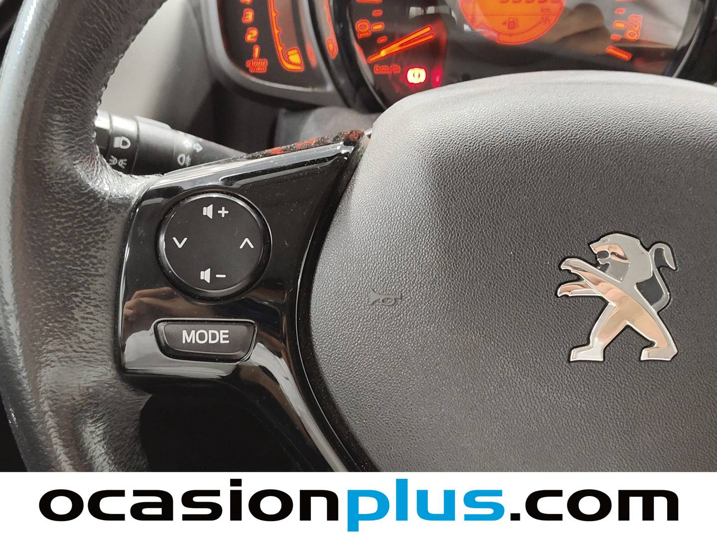 Foto Peugeot 108 Peugeot 108 1.2 PureTech Top! Allure (82 CV)