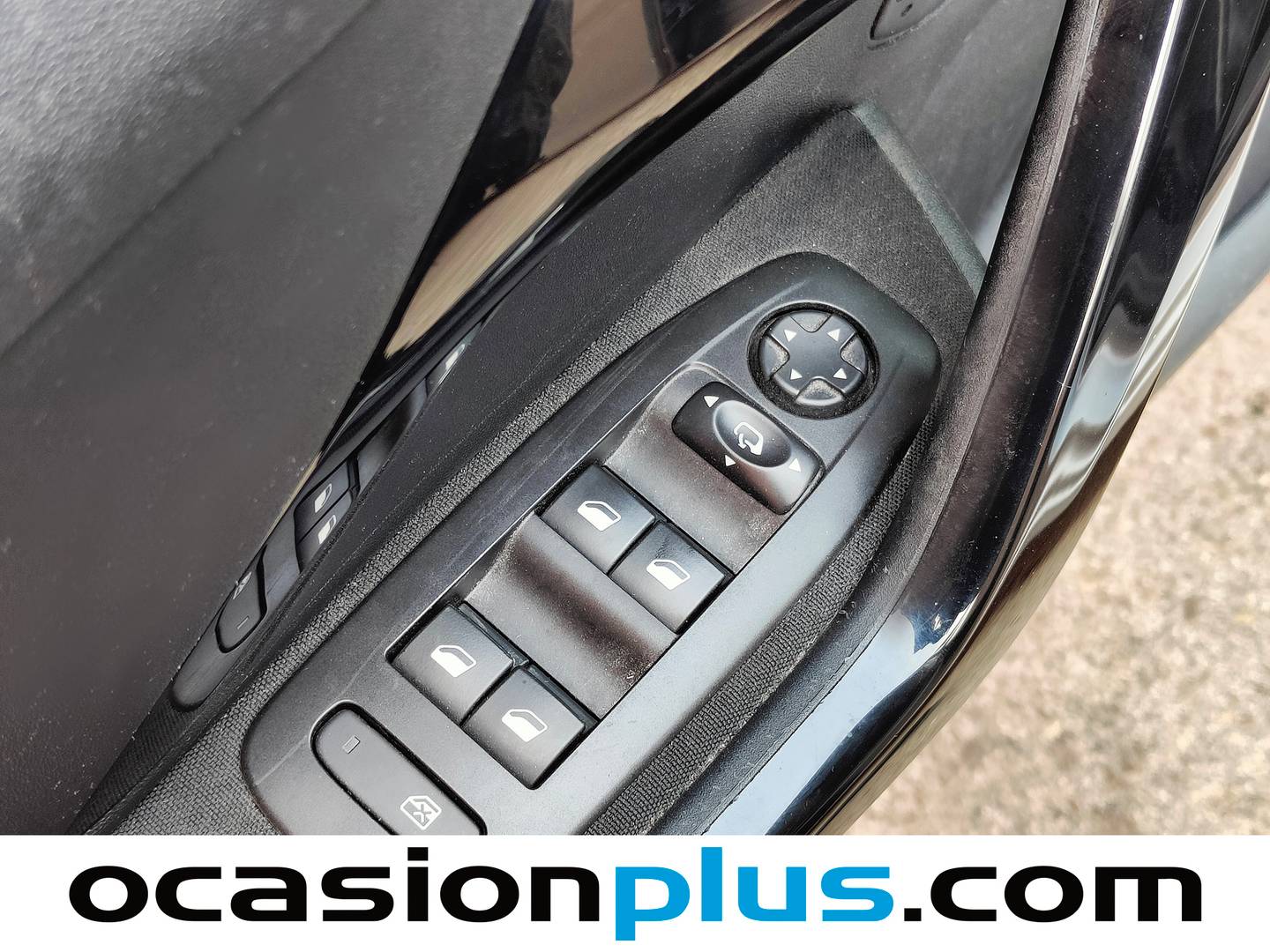 Peugeot 208 Peugeot 208 PureTech 110 S&S Allure EAT6 (110 CV) automático