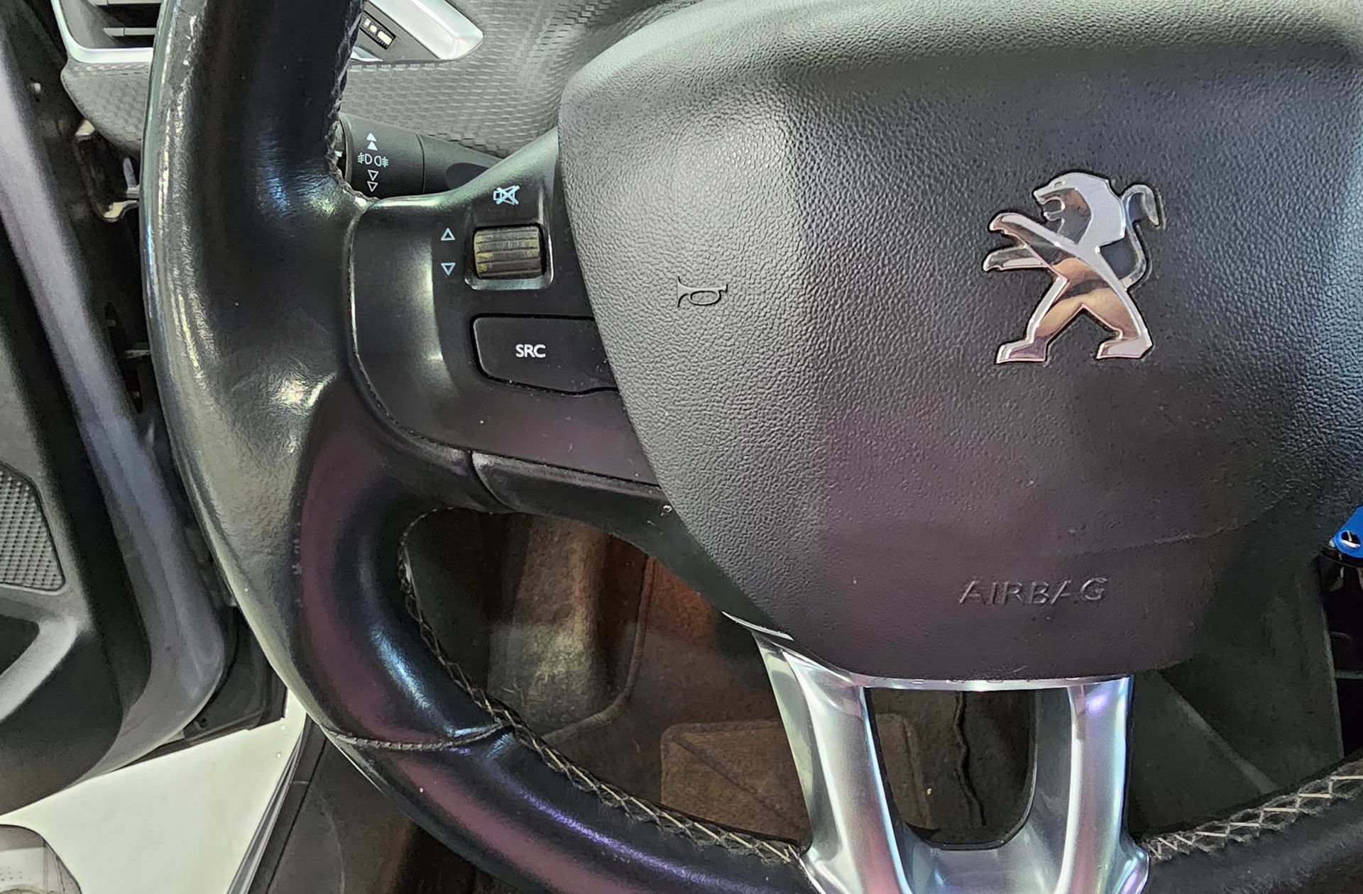 Peugeot 208 PureTech 110 Tech Edition - foto 28