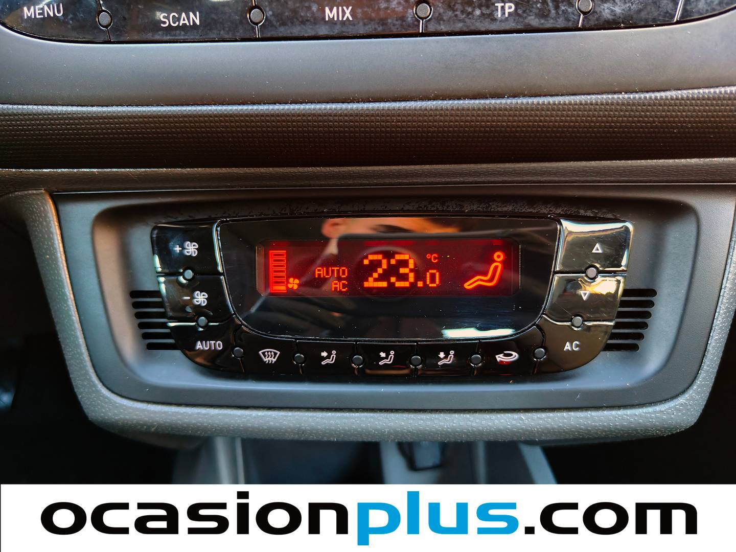 Equipamiento del Seat Ibiza Seat Ibiza 1.6 TDI DPF Style (90 CV)