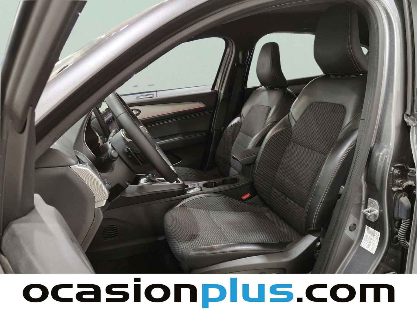 Foto asientos delanteros Renault Arkana Renault Arkana Techno TCe 140 Mild hybrid EDC (140 CV)