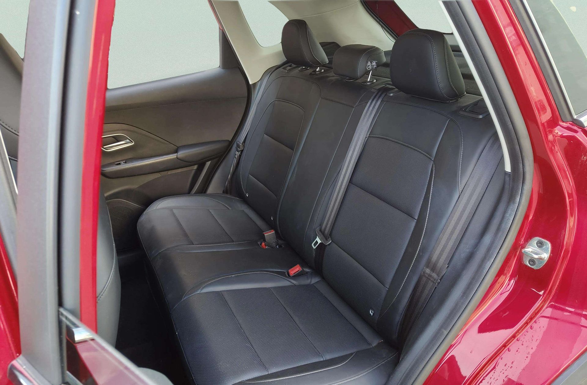 MG ZS 1.5 Hybrid+ Luxury - foto 17