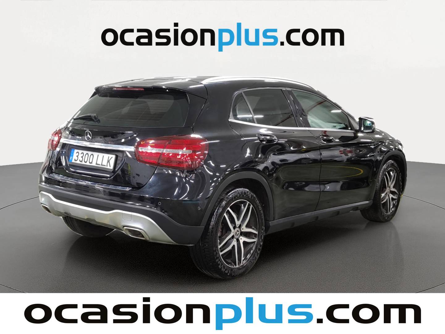 Foto trasera Mercedes GLA Mercedes GLA 200 d  (136 CV) derecha