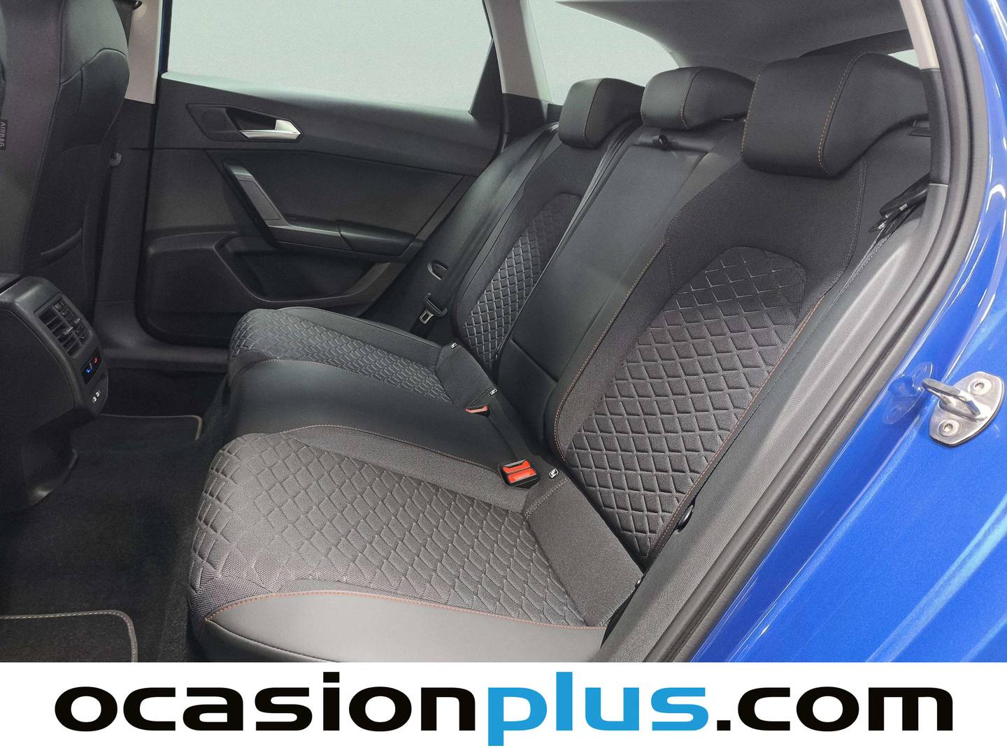 Foto asientos traseros Seat León Seat León ST 2.0 TDI S&S FR XS DSG (150 CV)