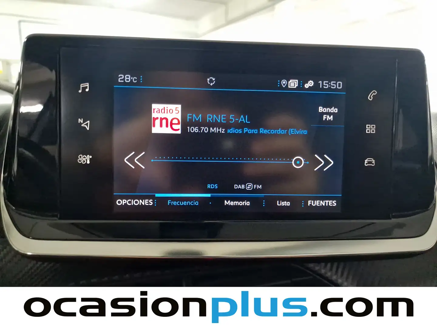 Foto Peugeot 2008 Peugeot 2008 BlueHDi 110 Allure (110 CV)