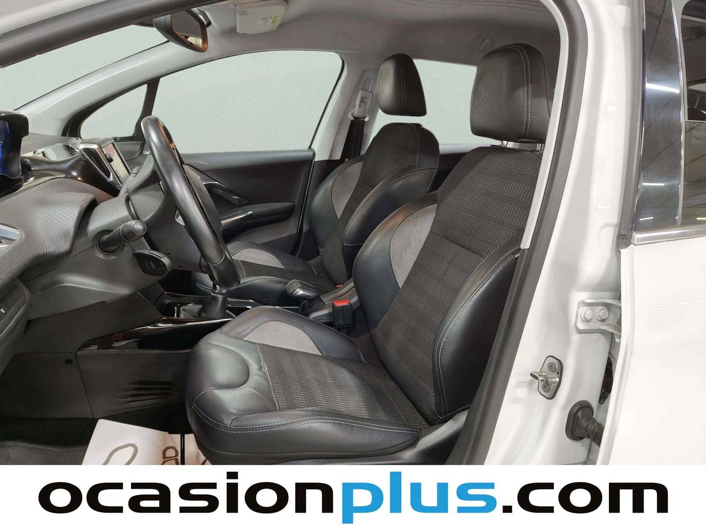 Foto Peugeot 2008 Peugeot 2008 PureTech 110 S&S Allure (110 CV)