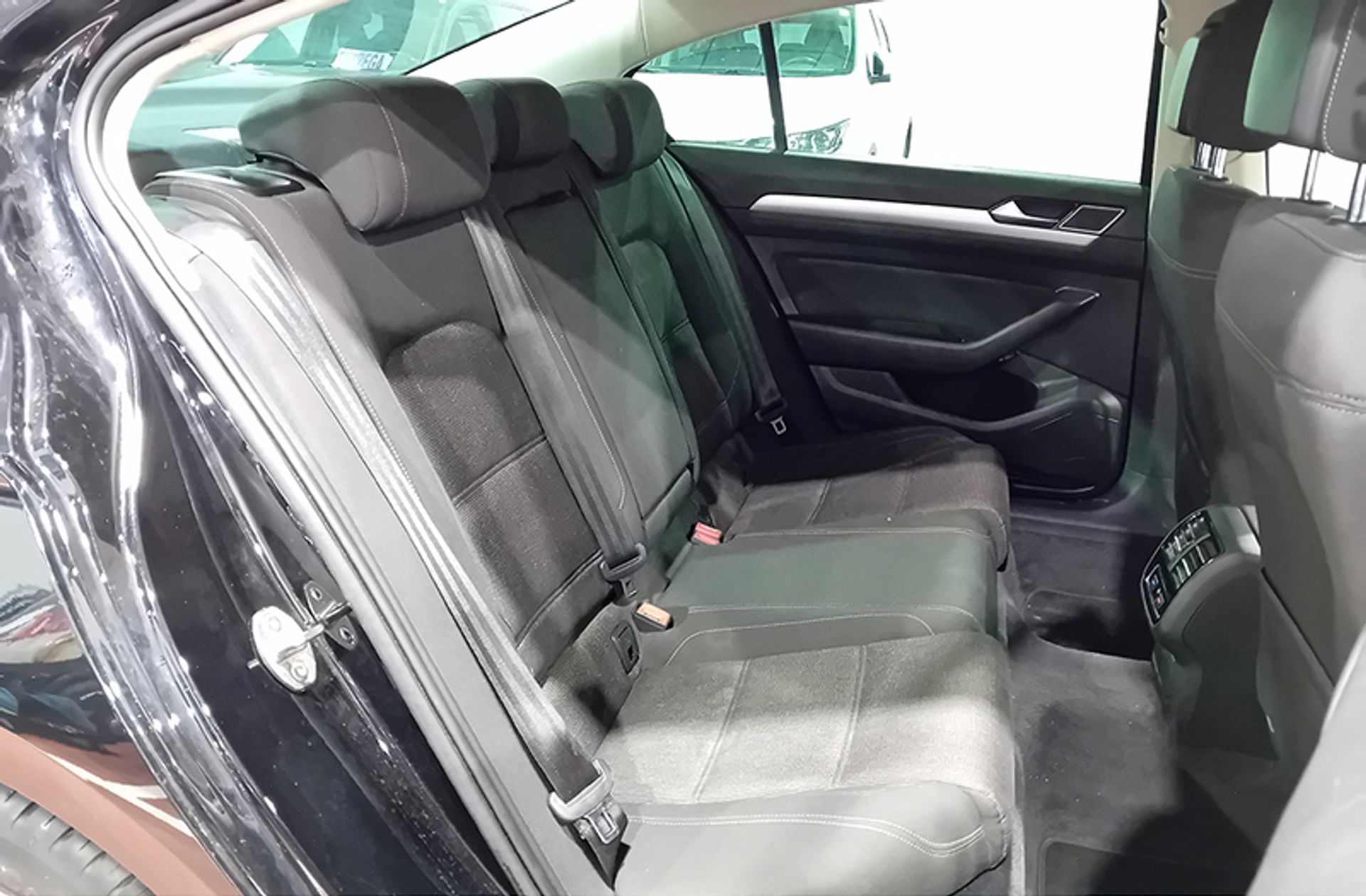 Volkswagen Passat Advance 2.0 TDI BMT DSG - foto 18
