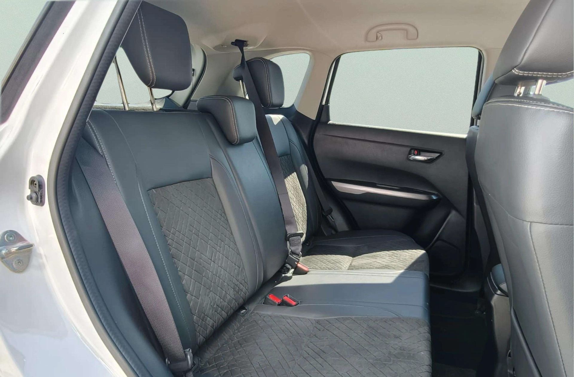 Suzuki Vitara 1.4 Turbo Mild Hybrid GLE 4WD - foto 15