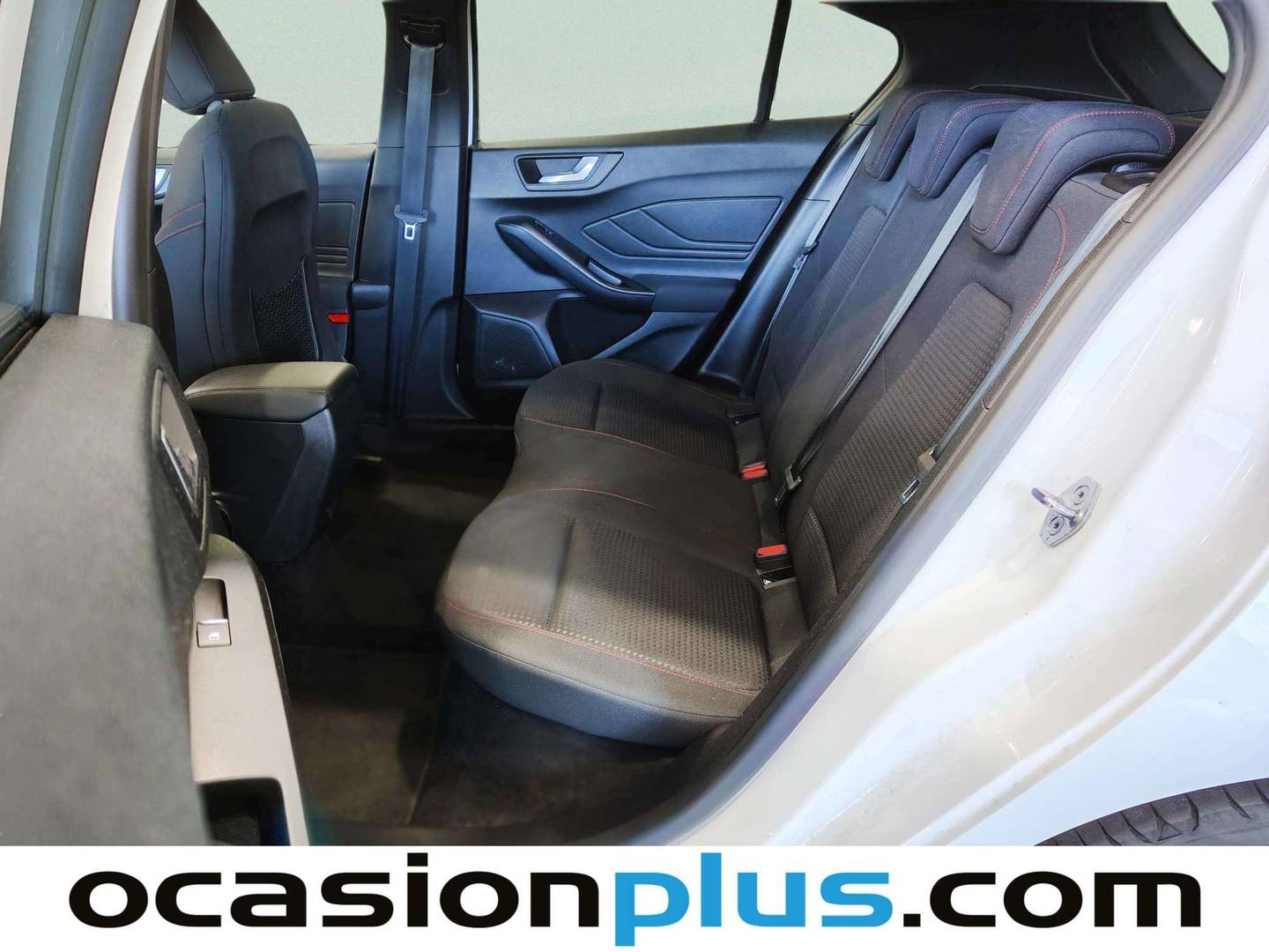 Foto asientos traseros Ford Focus Ford Focus 1.0 Ecoboost MHEV ST-Line (125 CV)