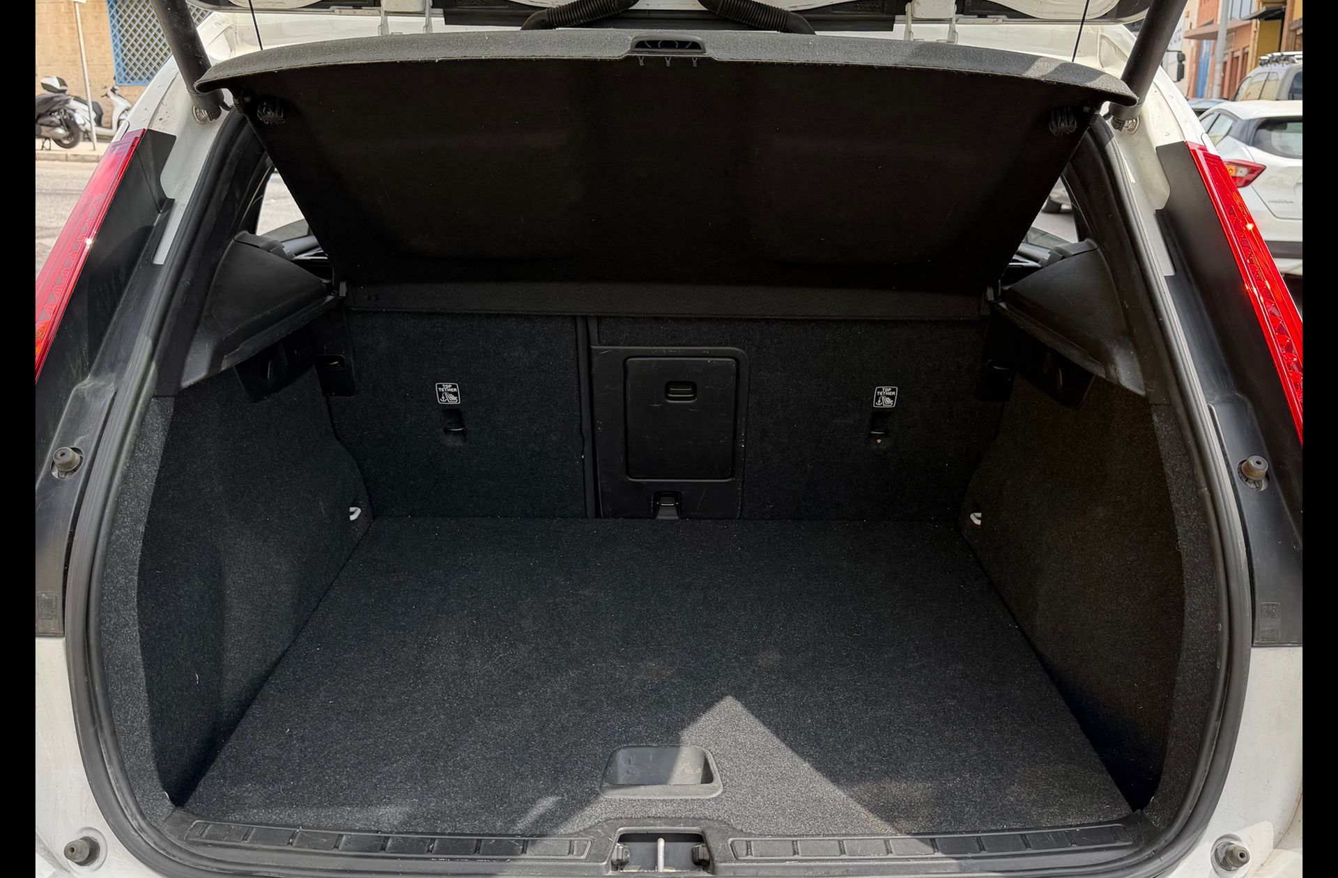 Volvo XC40 D3 Momentum - foto 15