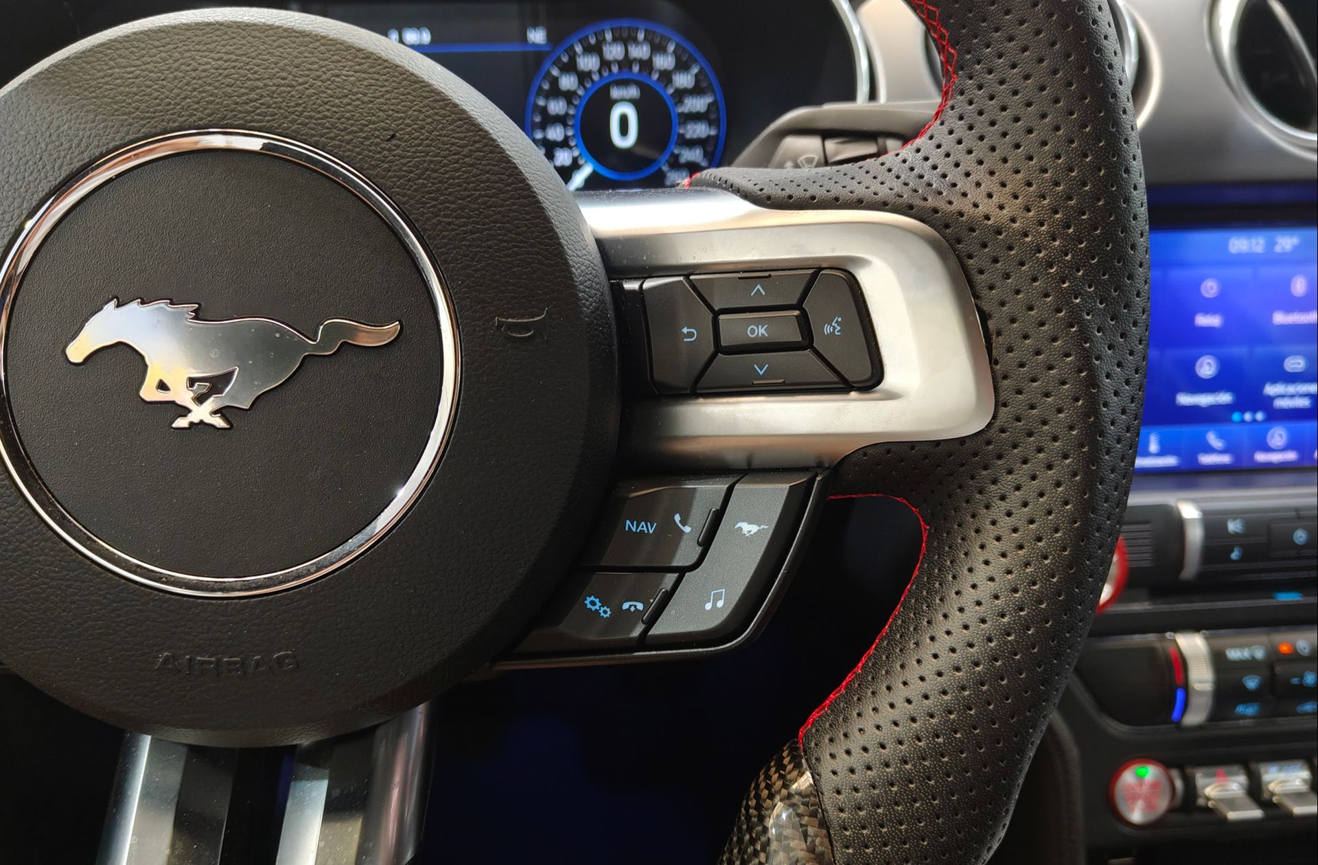 Ford Mustang 5.0 Ti-VCT V8 Mustang GT Fastback - foto 29