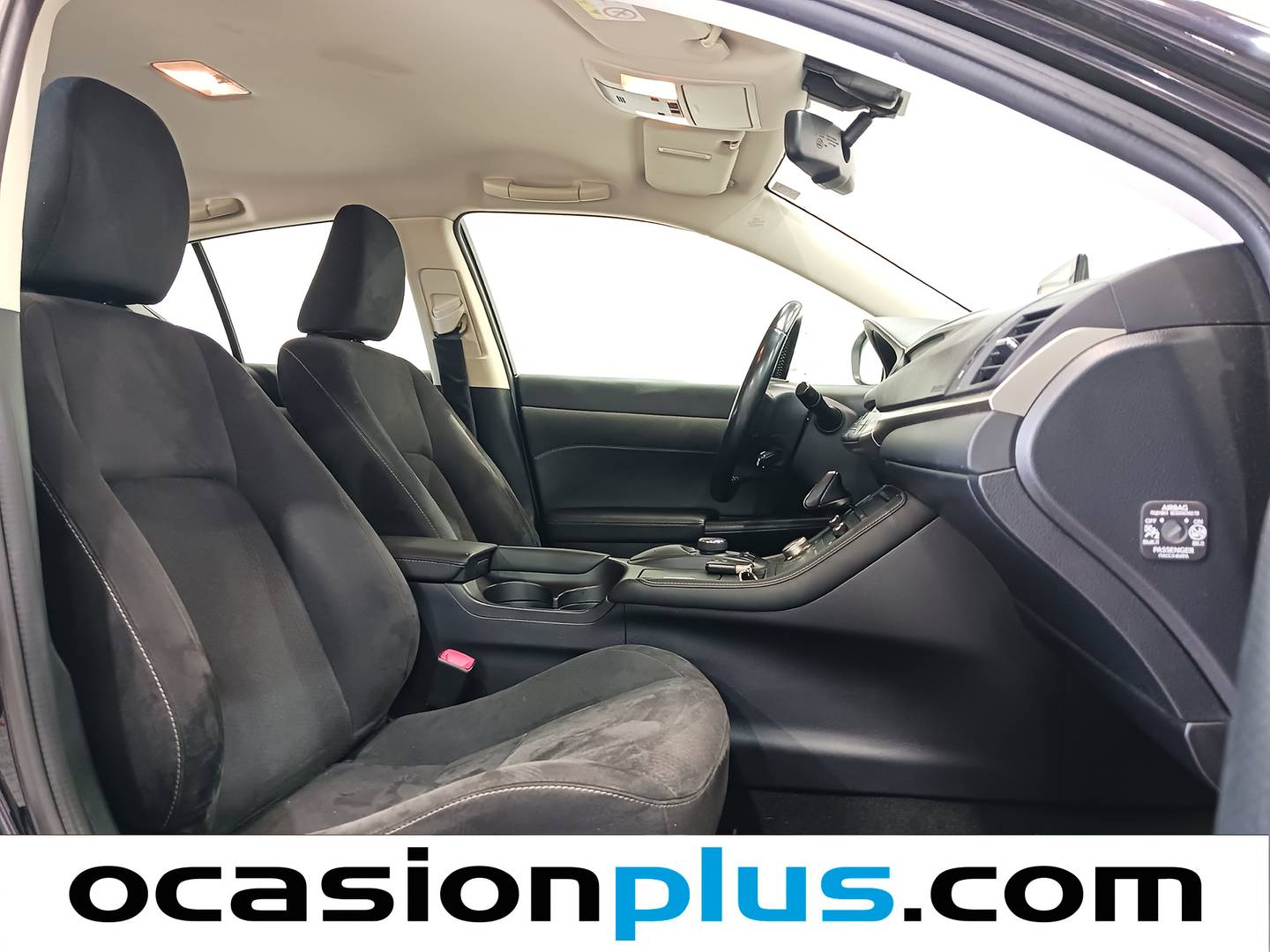 Lexus CT Lexus CT 200h Executive + Navibox (136 CV) automático