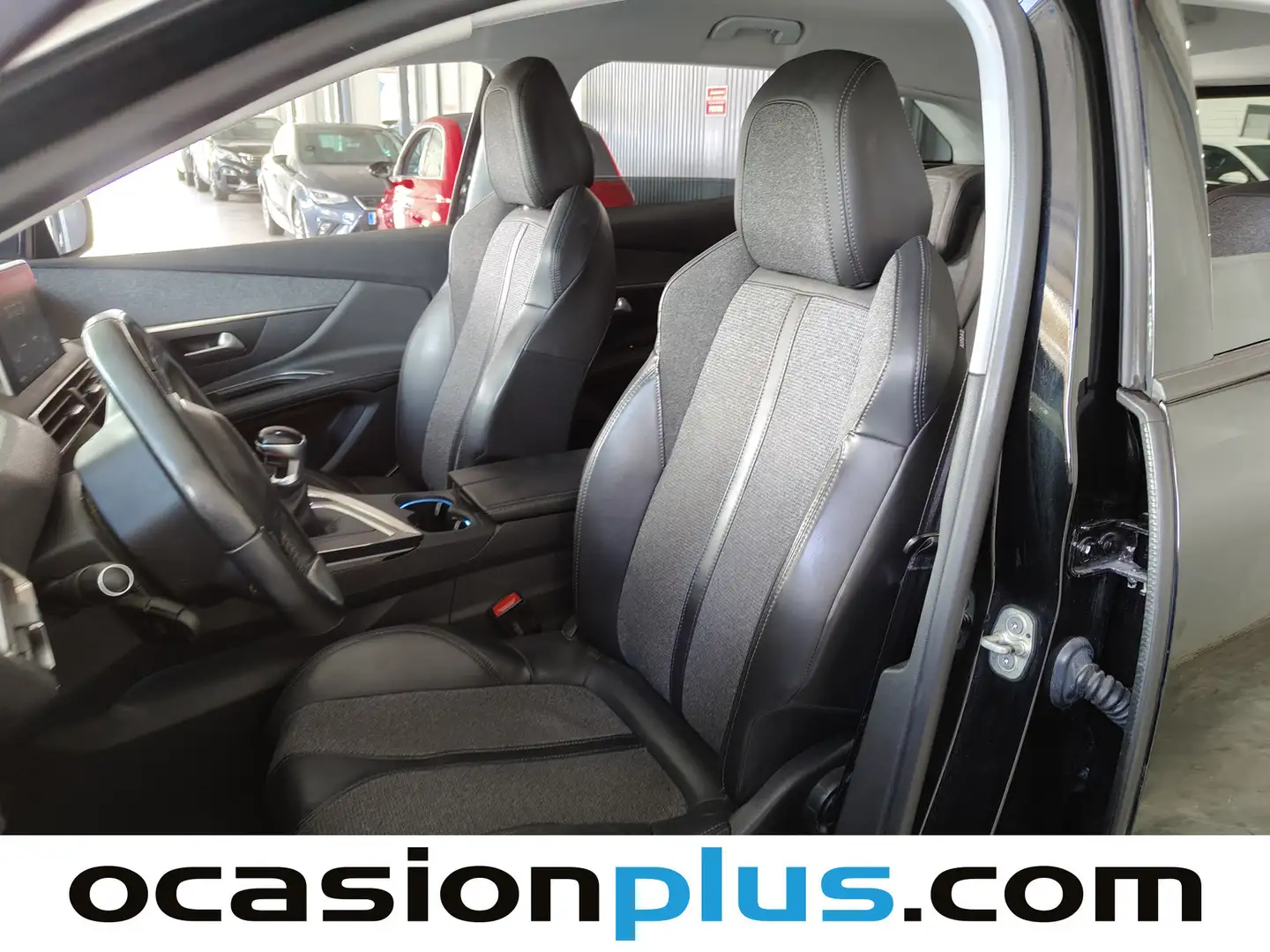 Foto Peugeot 3008 Peugeot 3008 PureTech 130 S&S Allure (130 CV)