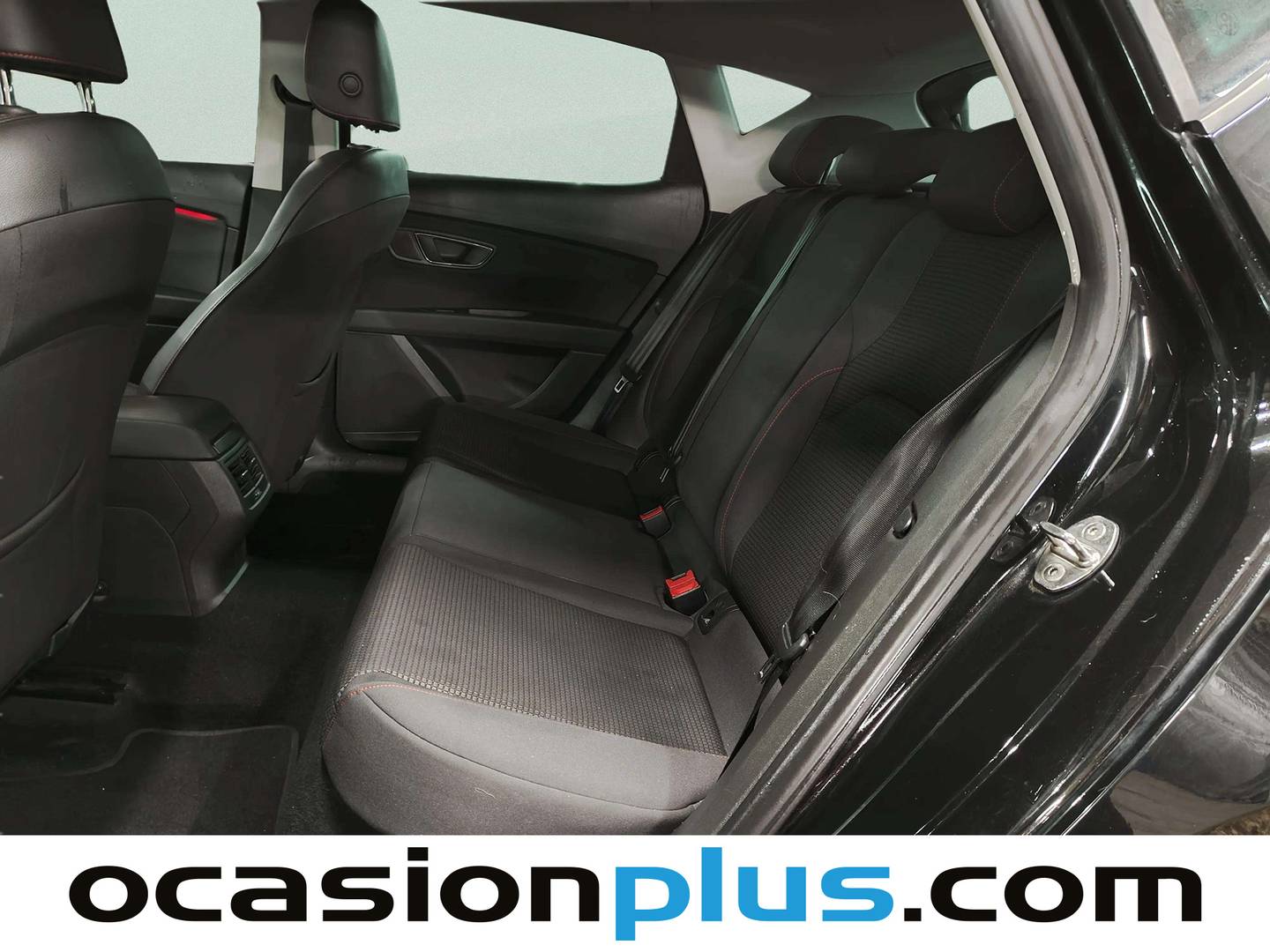 Foto asientos traseros Seat León Seat León 1.4 TSI S&S ACT FR Plus (150 CV)