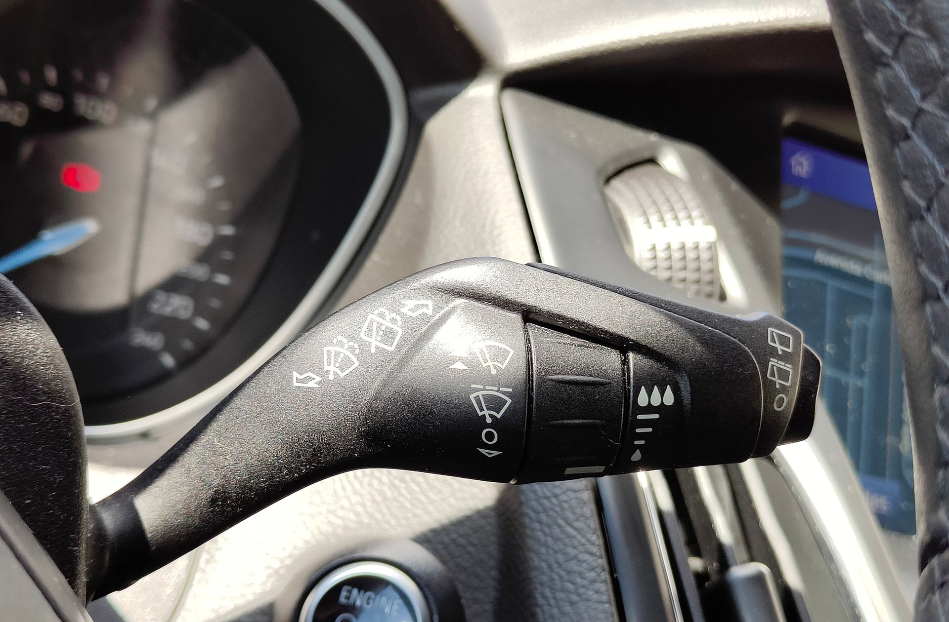 Ford Focus 1.5 EcoBoost ST-Line - foto 32