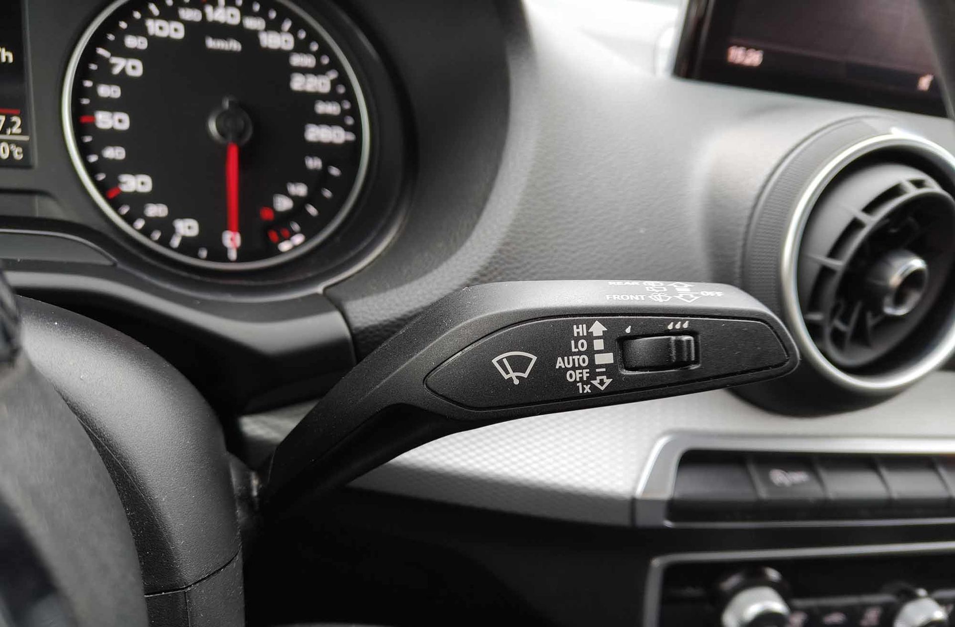 Audi Q2 Advanced 30 TDI - foto 26