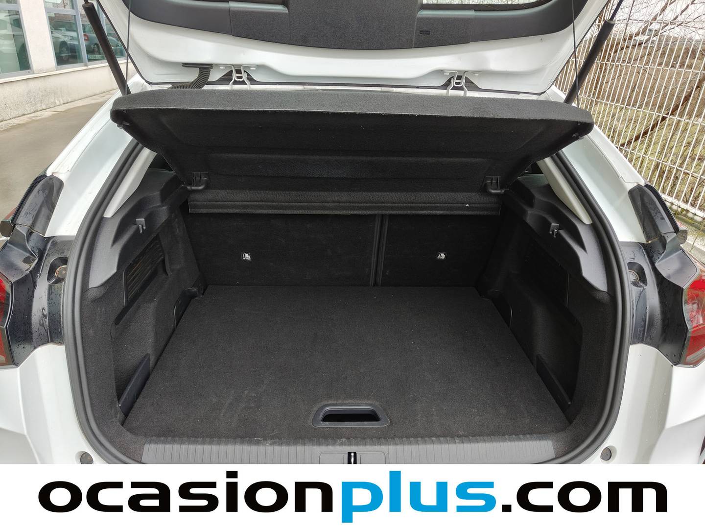 Foto Citroën C4 Citroen C4 PureTech 130 S&S 6v Feel Pack (130 CV)