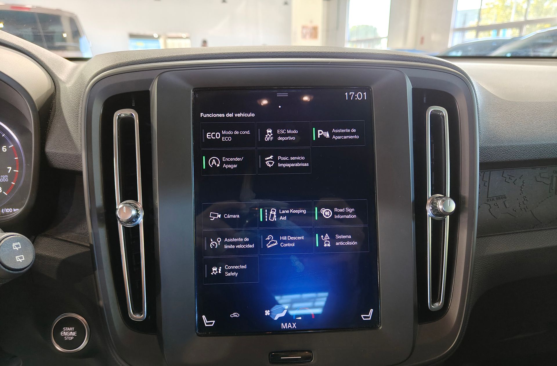 Volvo XC40 T3 - foto 28