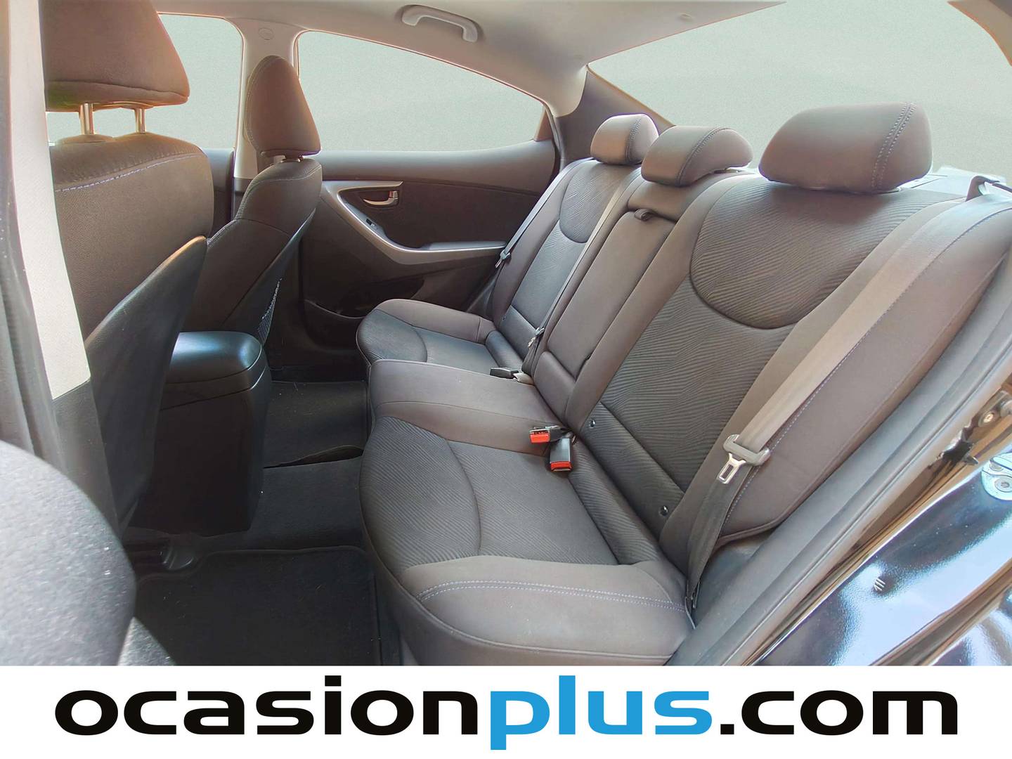 Foto asientos traseros Hyundai Elantra Hyundai Elantra 1.6 MPI GLS Tecno (132 CV)