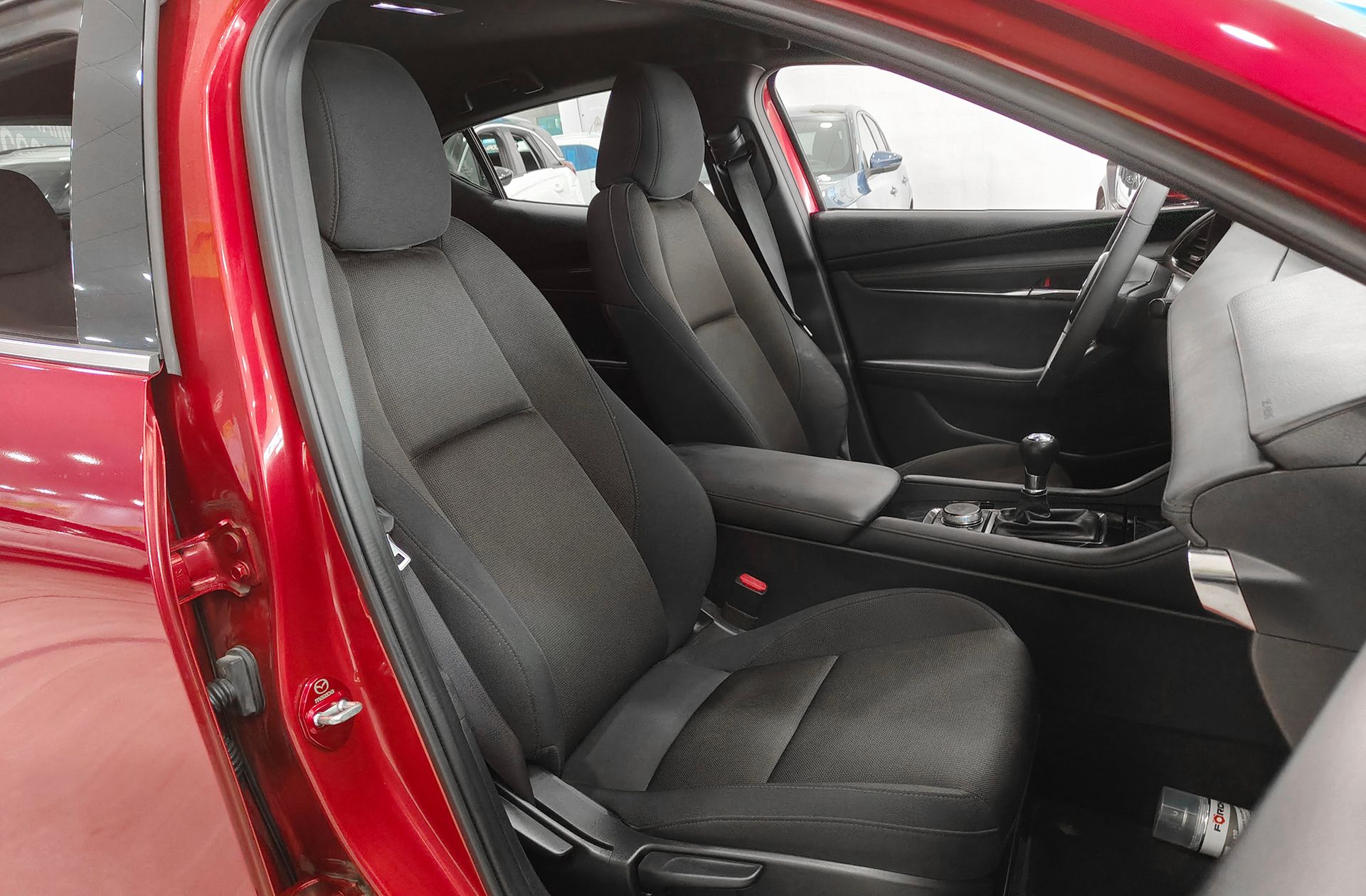 Mazda Mazda3 2.0 Skyactiv-G Zenith - foto 19