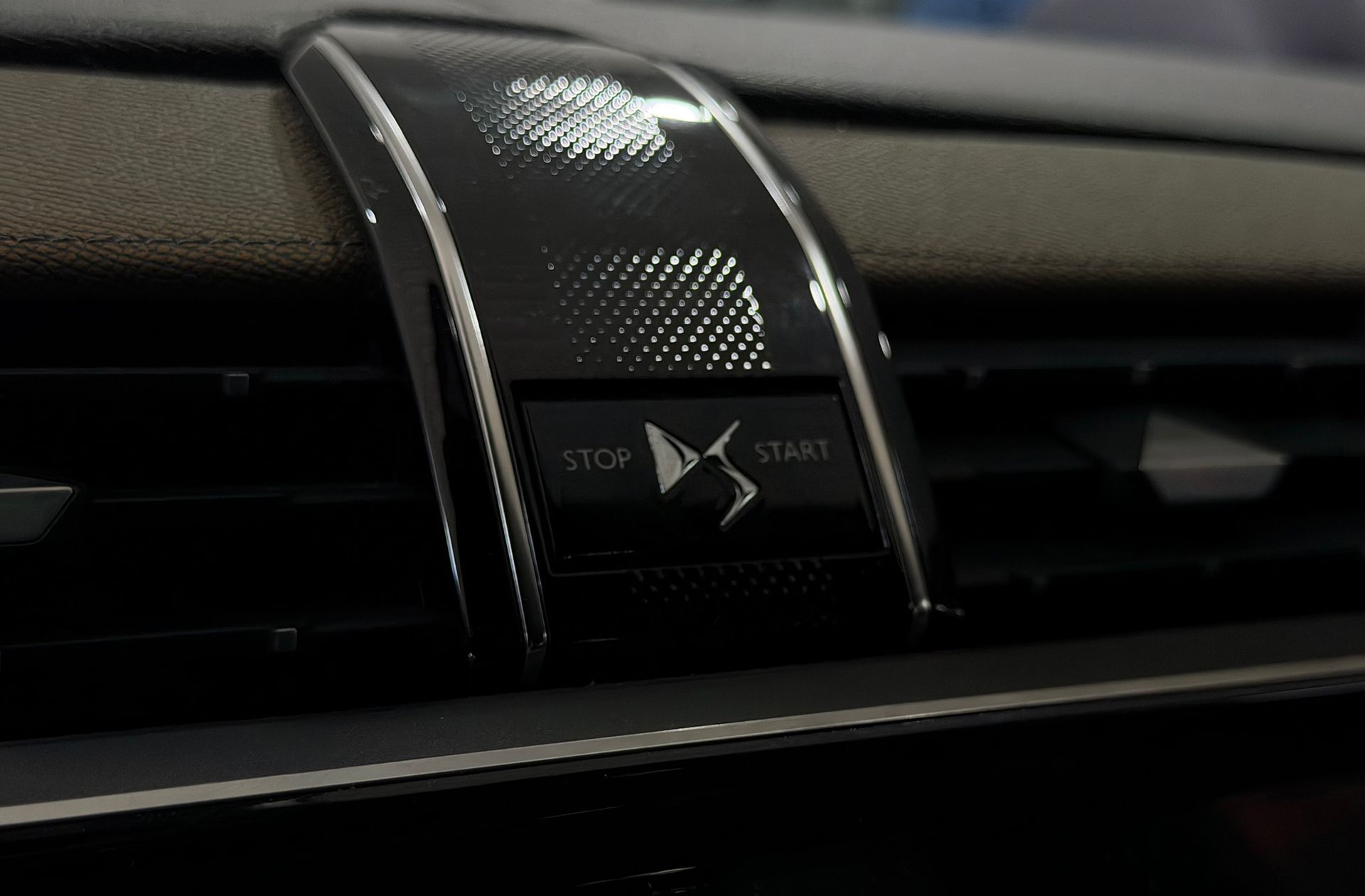 DS 7 Crossback BlueHDi 130 Be Chic - foto 35