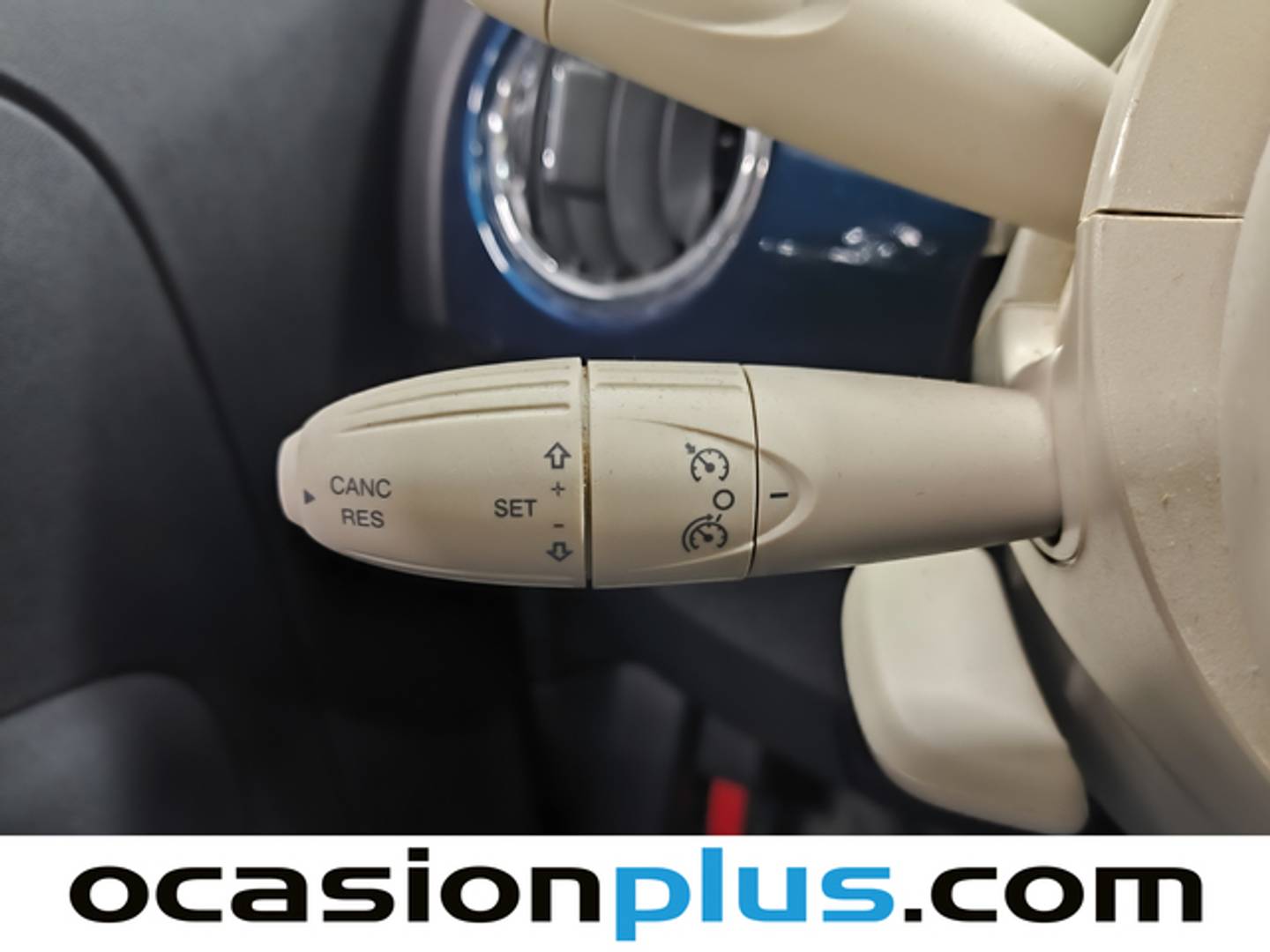 Equipamiento del Fiat 500C Fiat 500C 1.0 Hybrid Dolcevita (70 CV)