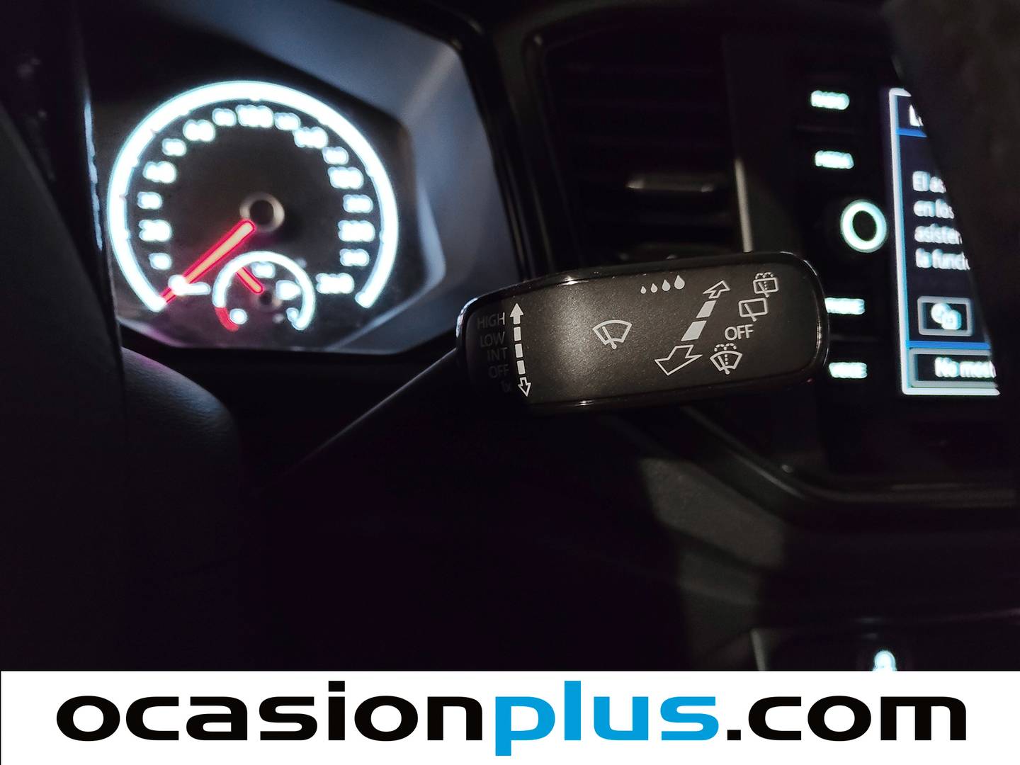 Foto Volkswagen T-Roc Volkswagen T-Roc Edition 1.6 TDI (115 CV)