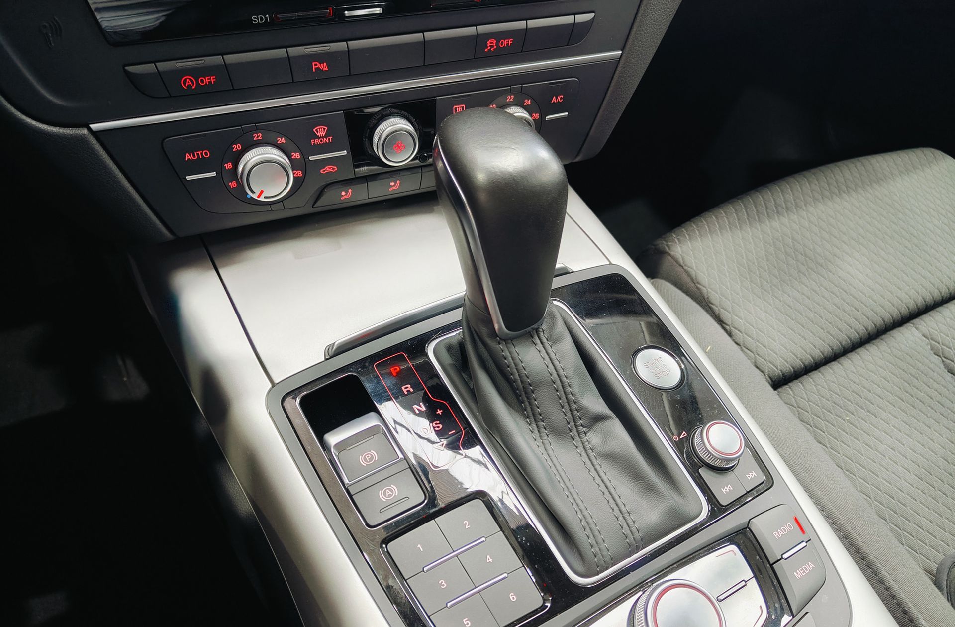 Audi A6 3.0 TDI quattro S tronic - foto 5