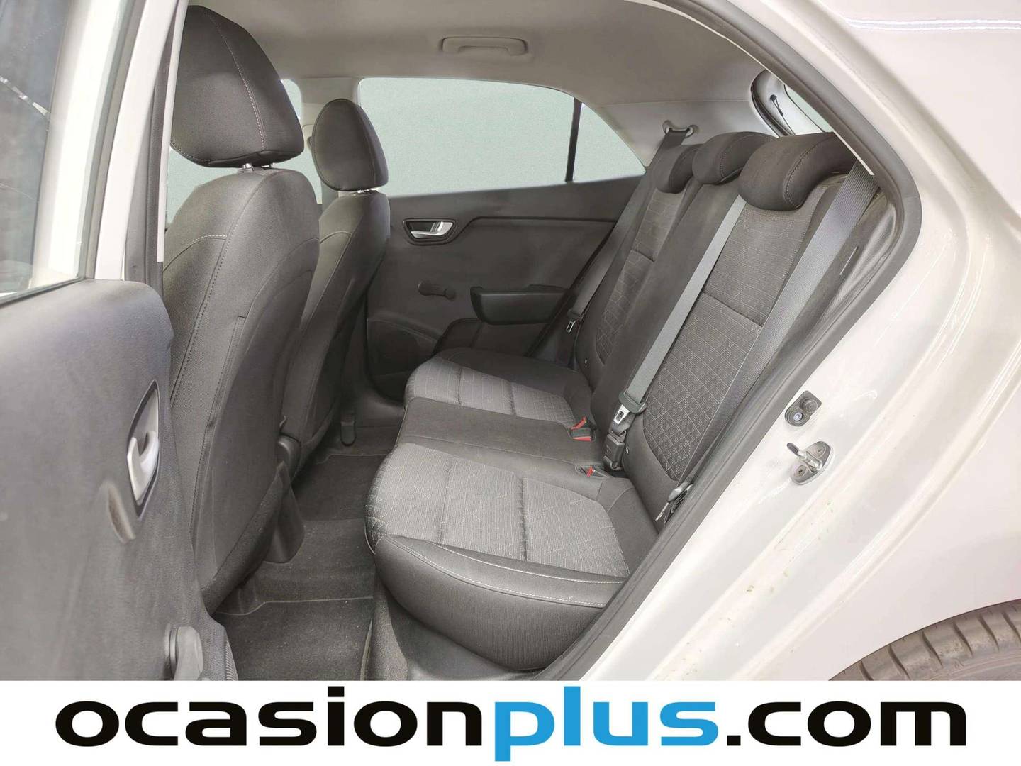 Foto asientos traseros KIA Rio KIA Rio 1.2 CVVT Tech (84 CV)
