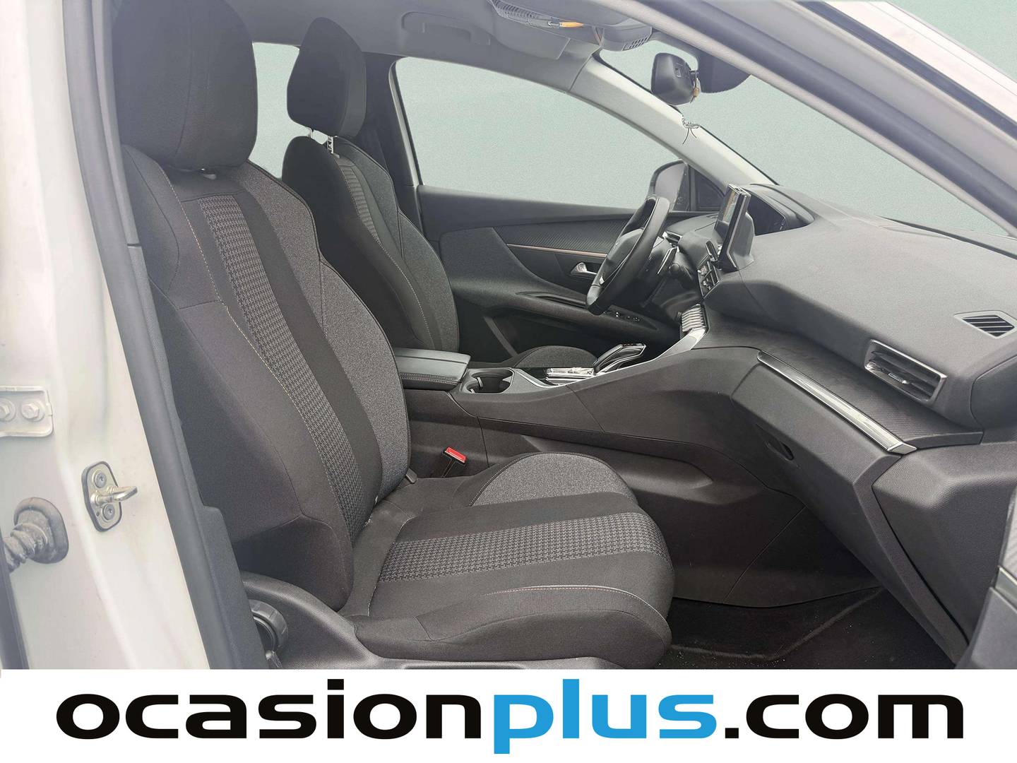 Peugeot 3008 Peugeot 3008 PureTech 130 S&S Active Pack EAT8 (130 CV) gasolina
