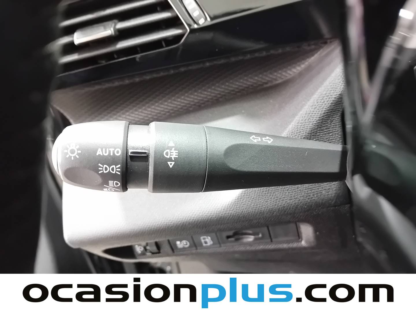 Peugeot 308 Peugeot 308 Active Pack Hybrid EAT8 (180 CV) seminuevo