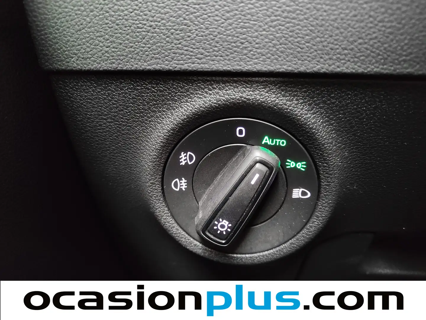 Foto Skoda Karoq Skoda Karoq 1.0 TSI Like  (115 CV)