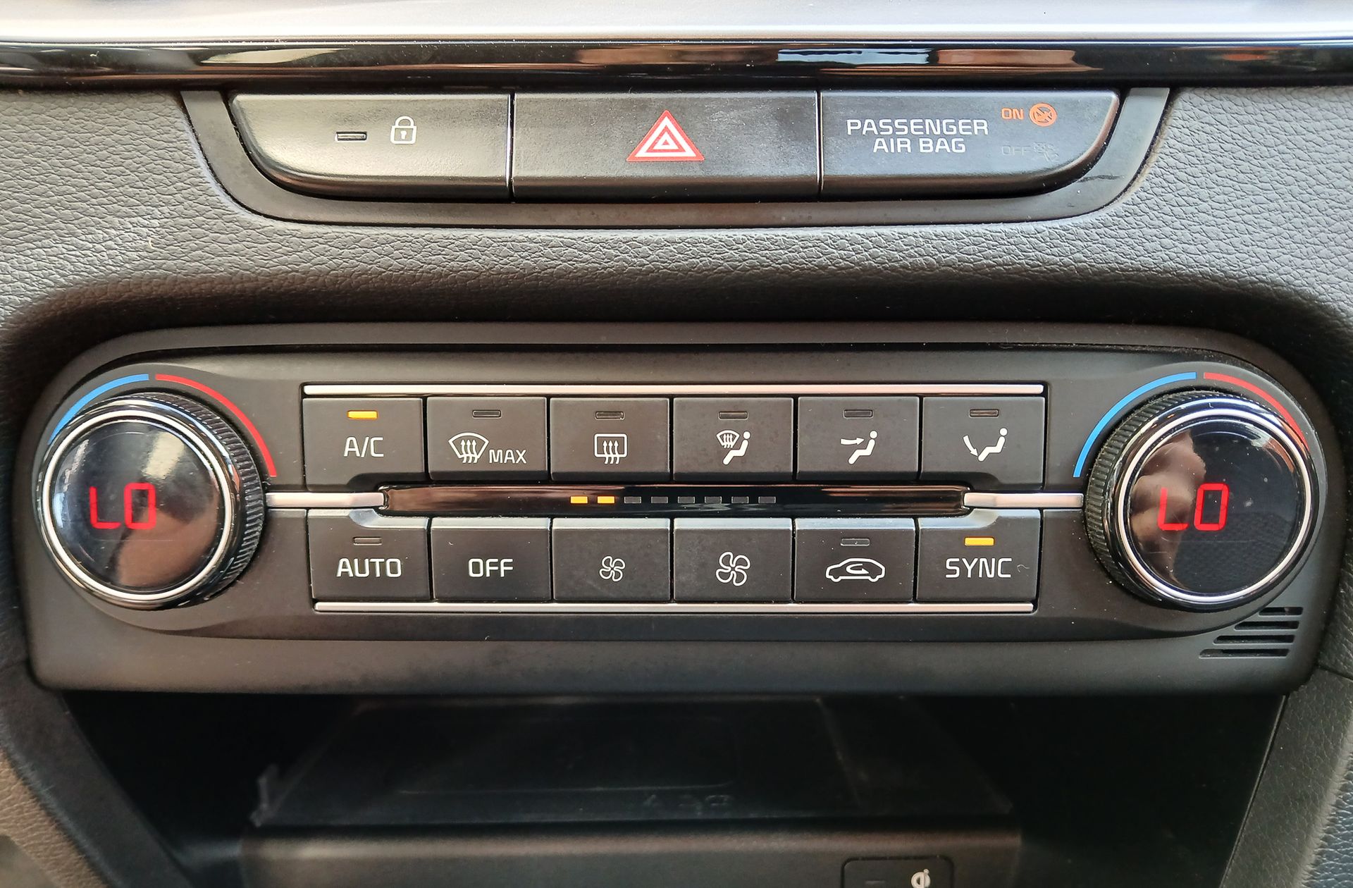 Kia Ceed 1.0 T-GDi Tech - foto 30